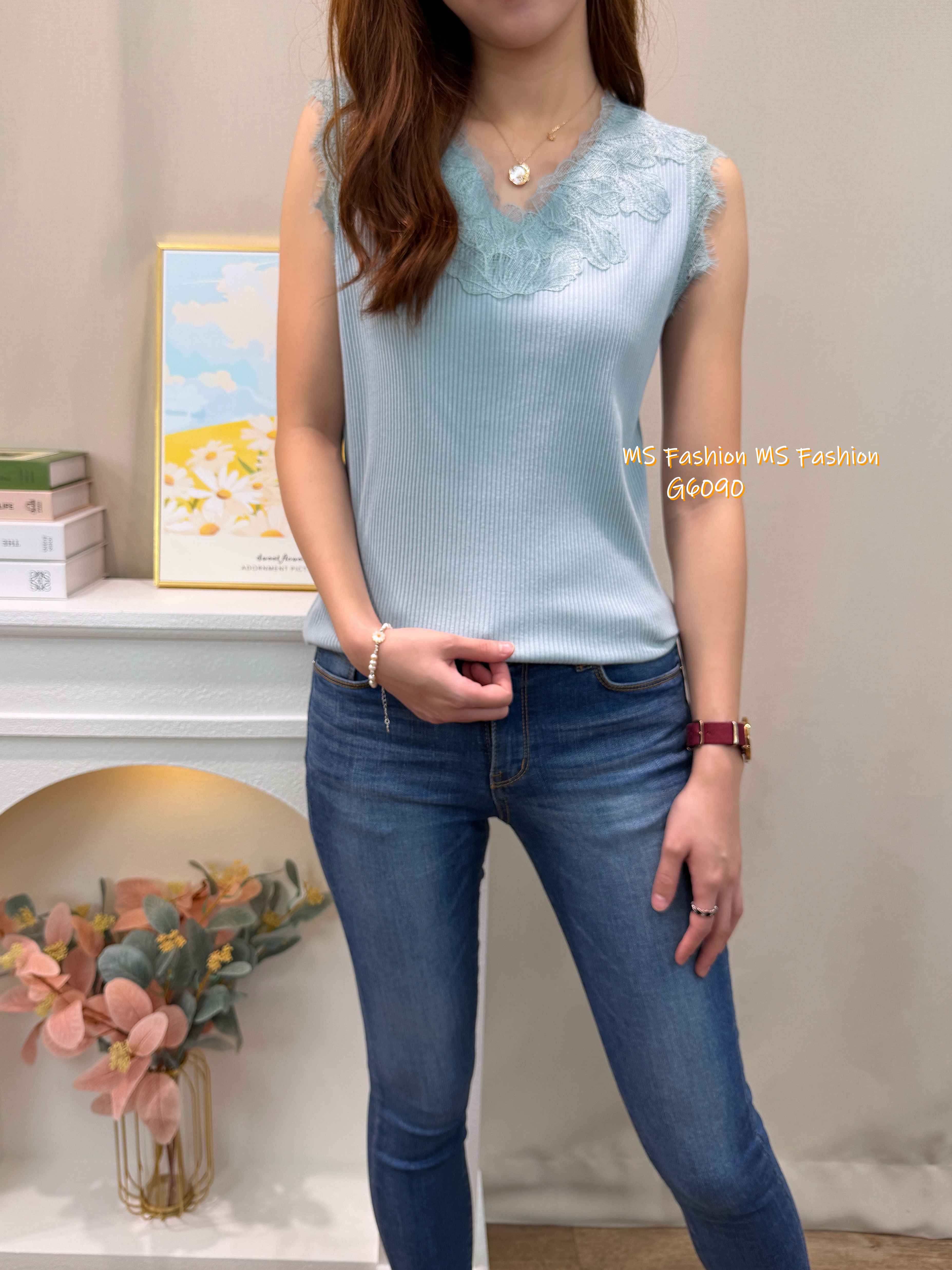 G6090 韓國🇰🇷V領lace背心