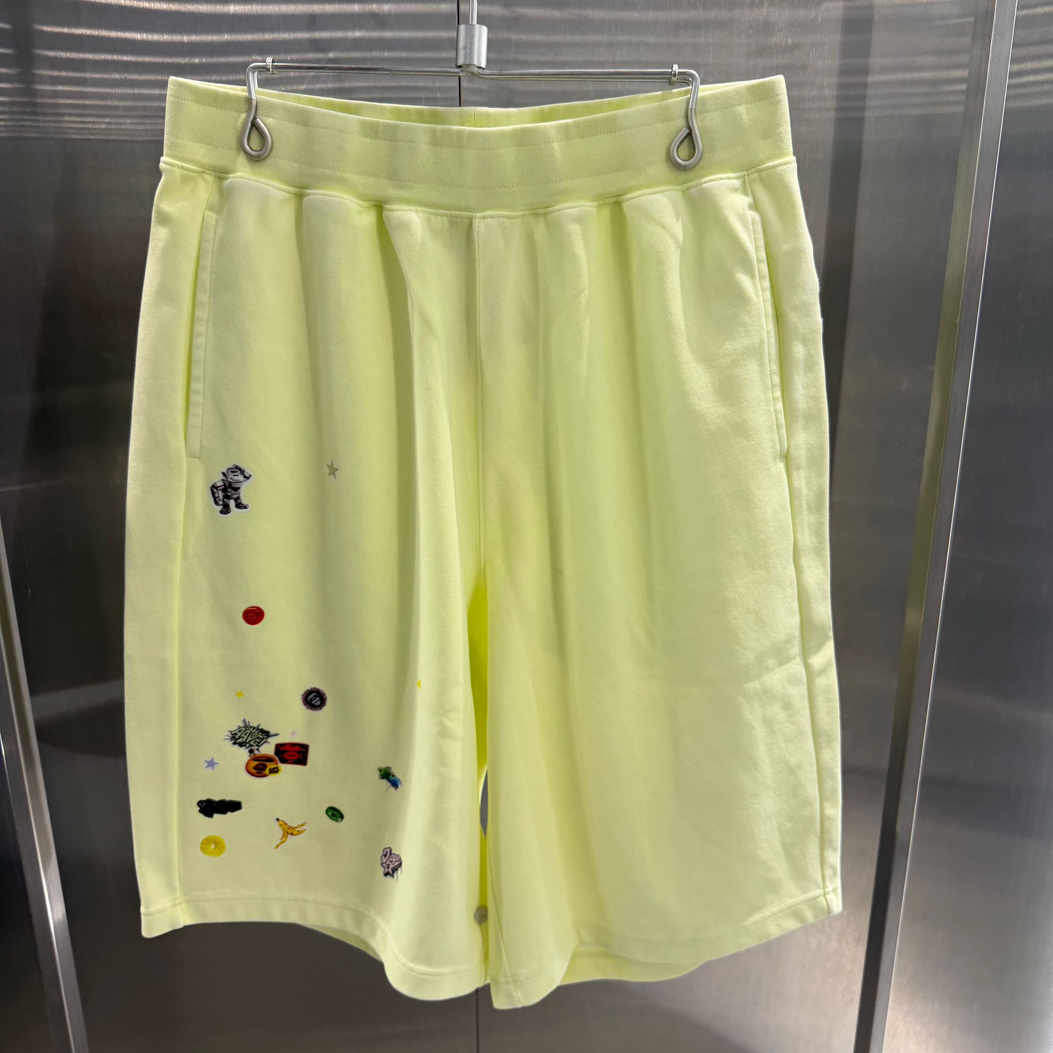 AAPE Sticker print sweat shorts (D617)