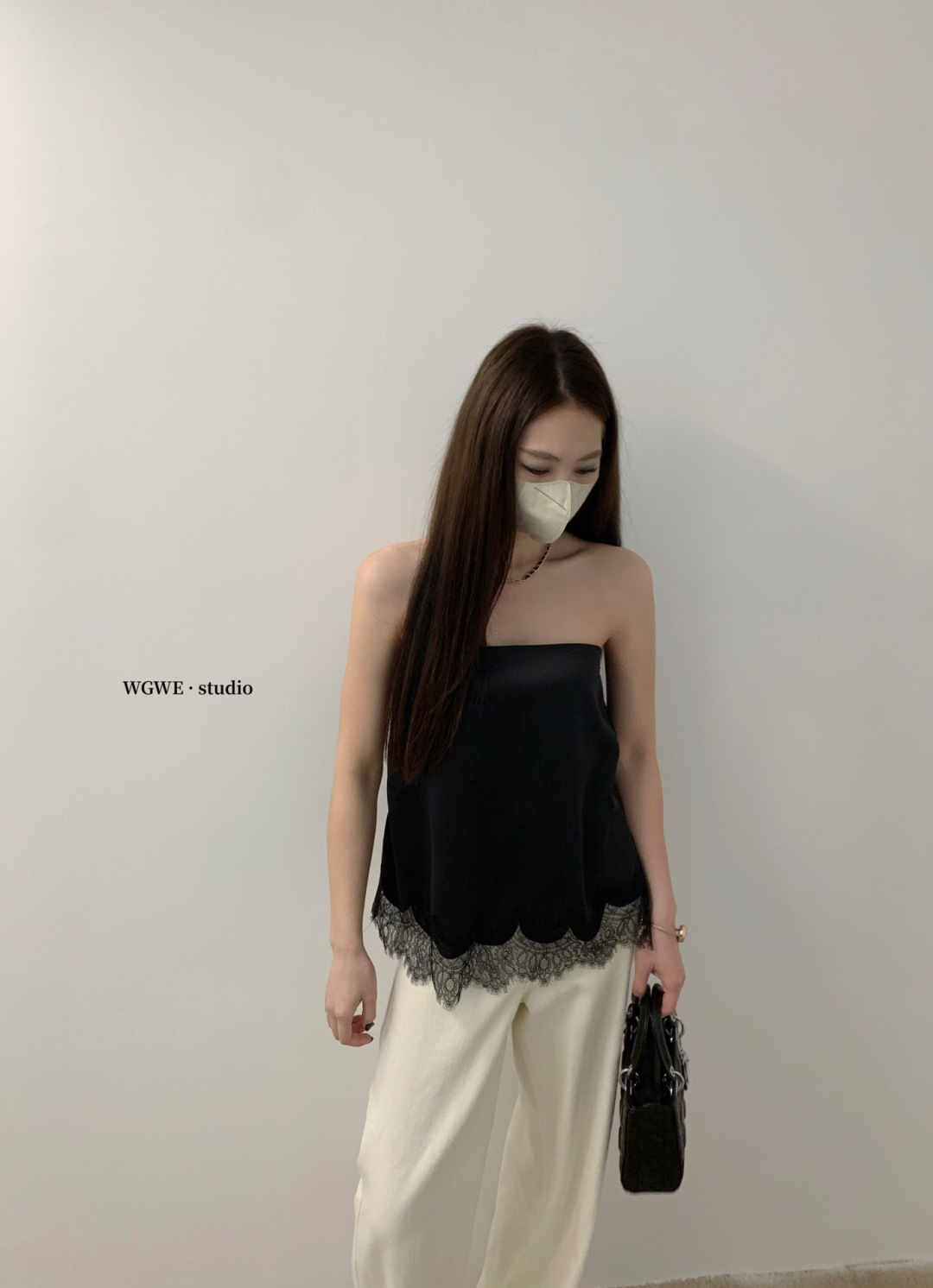 4607 “ Satin Lace Top”极简风蕾丝缎面抹胸