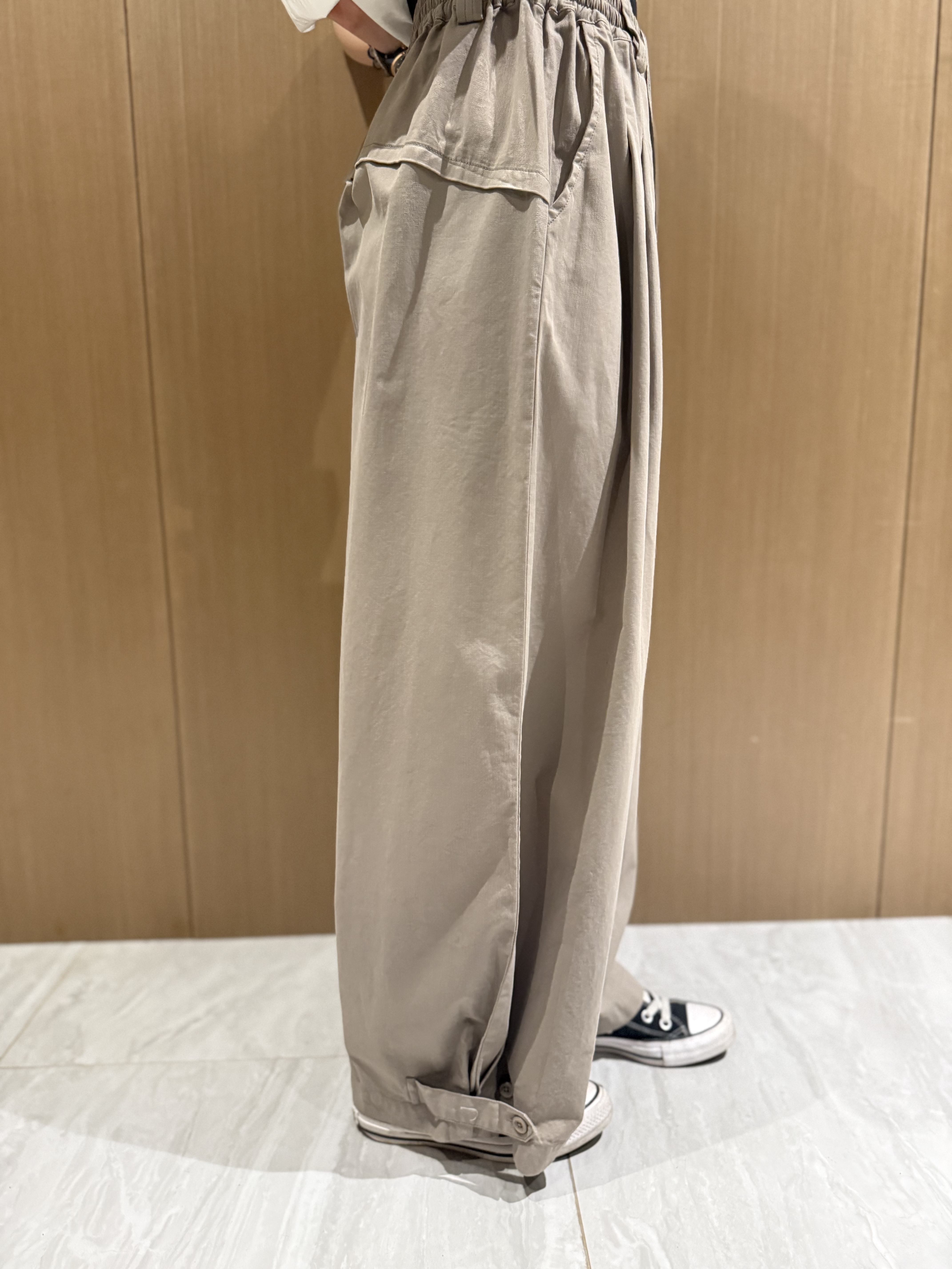 壓褶扯布料修腳褲