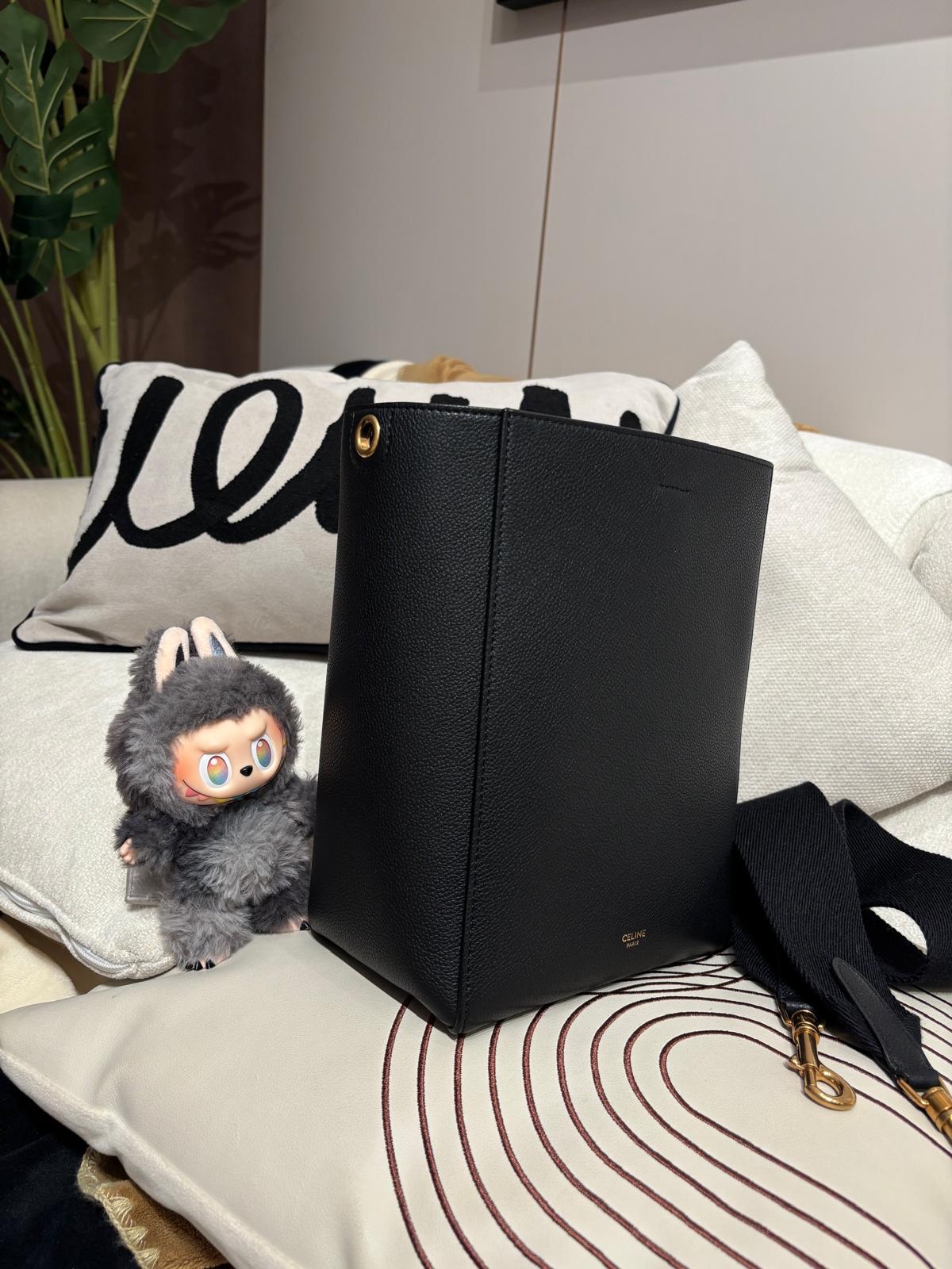 Celine sangle small bucket 黑色牛皮 New Logo 100%Authentic,98%new ✅strap✅塵袋 