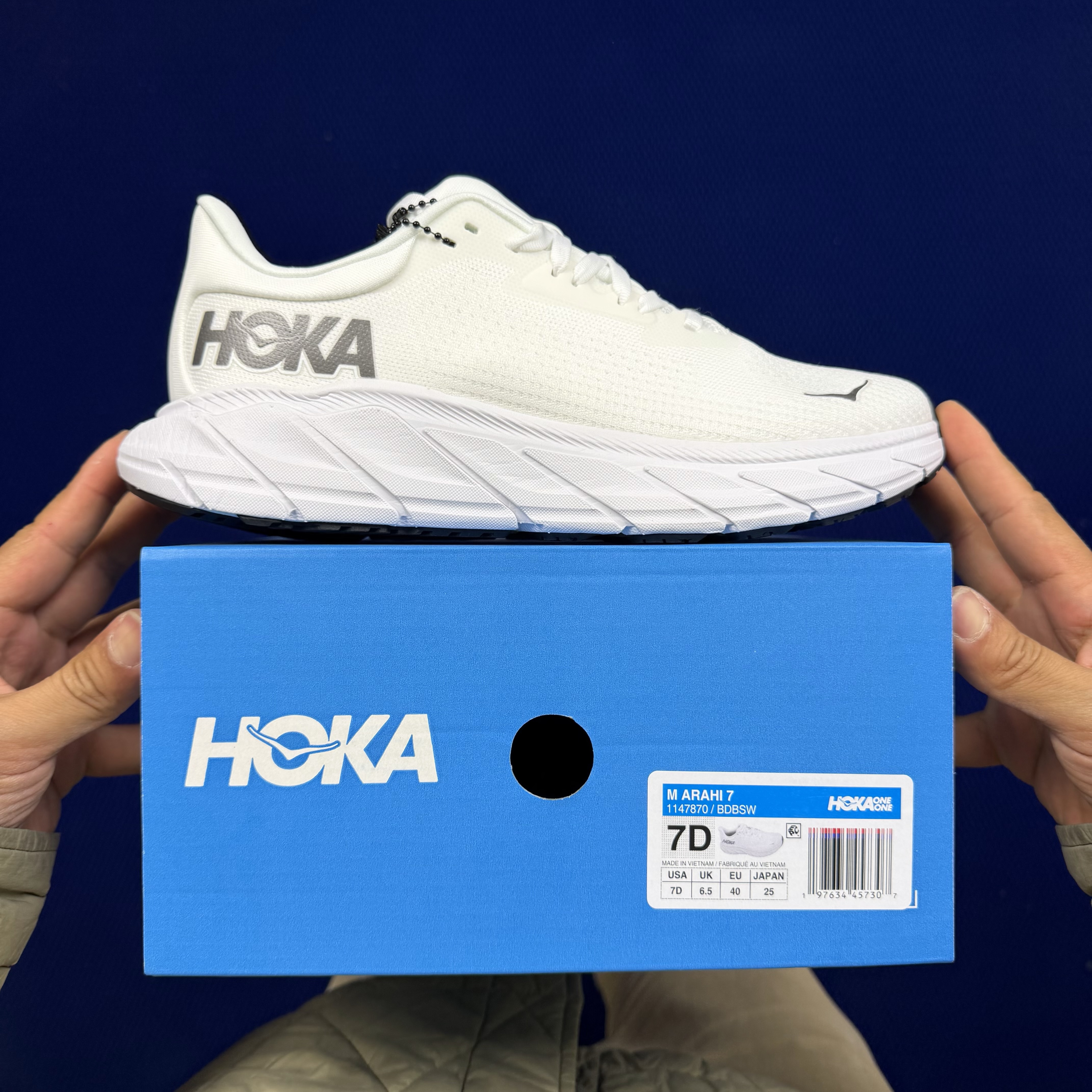 Hoka One One Arahi 7