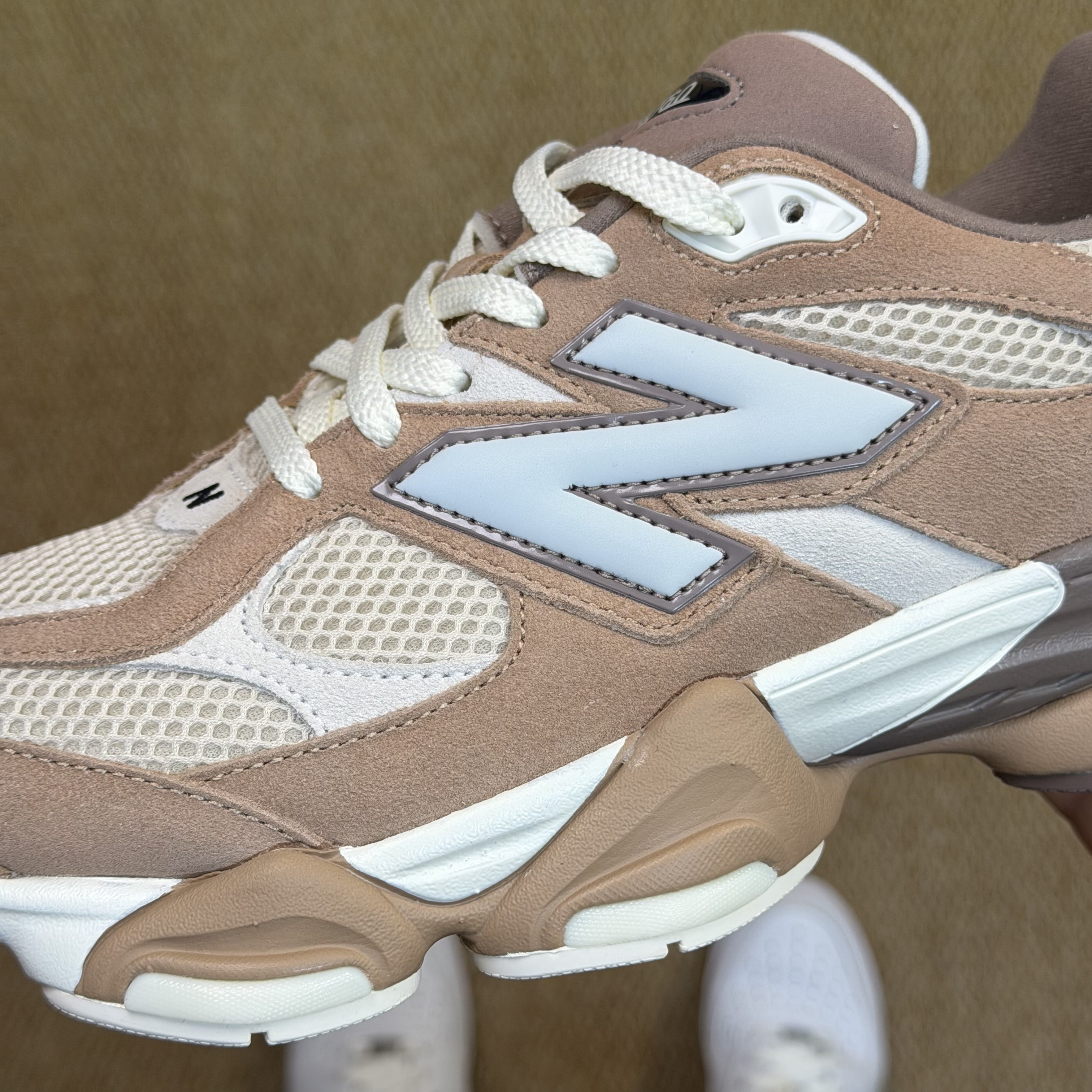 New Balance 9060 U9060ETN