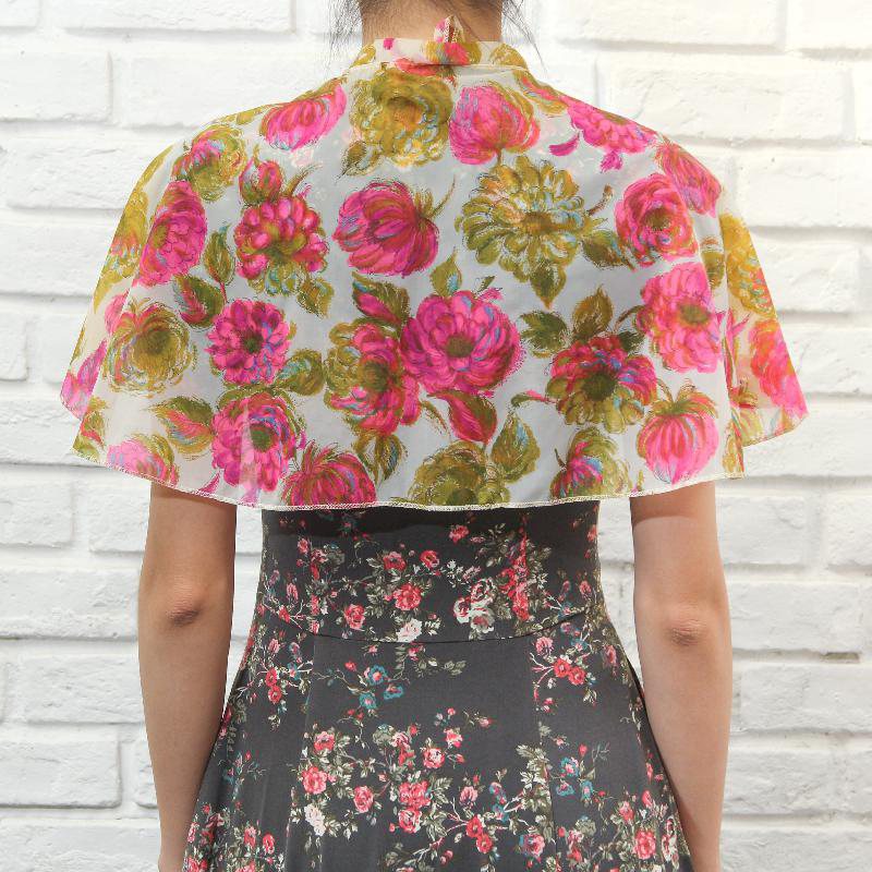 VINTAGE C.A. 1950S FLORAL VANITY CAPE WITH PACK (FC163)