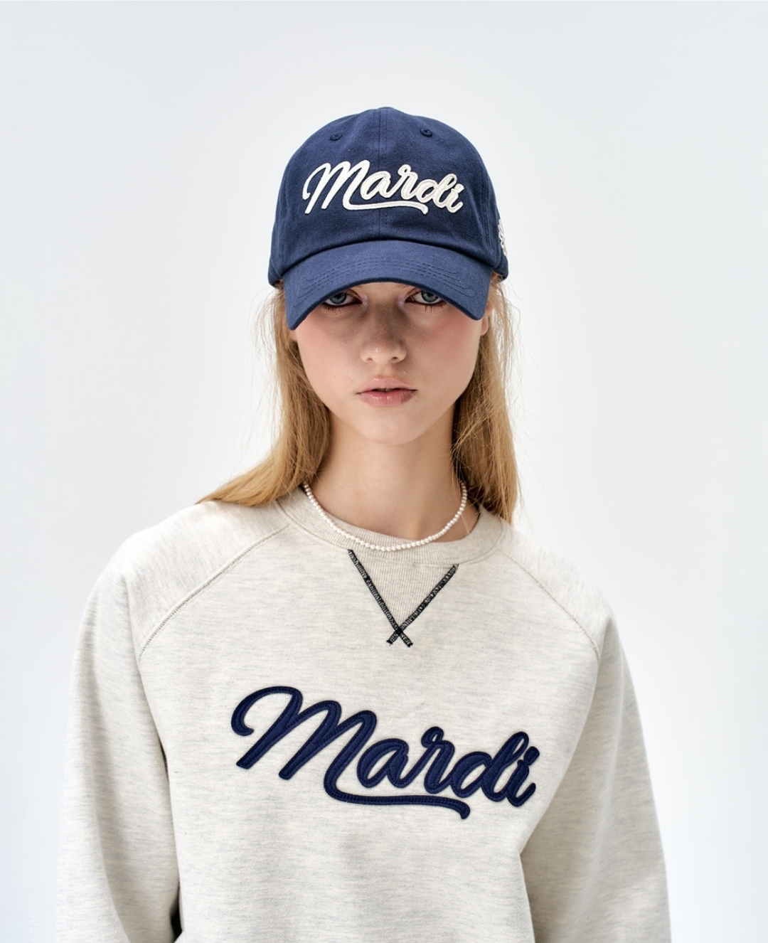 Mardi Mercredi Actif Vintage Logo Sweatshirt