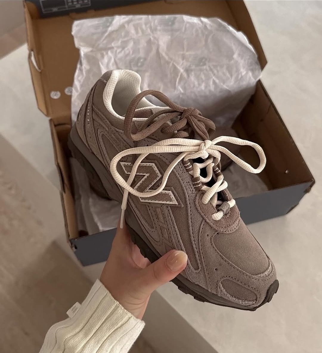 New Balance 240L系列