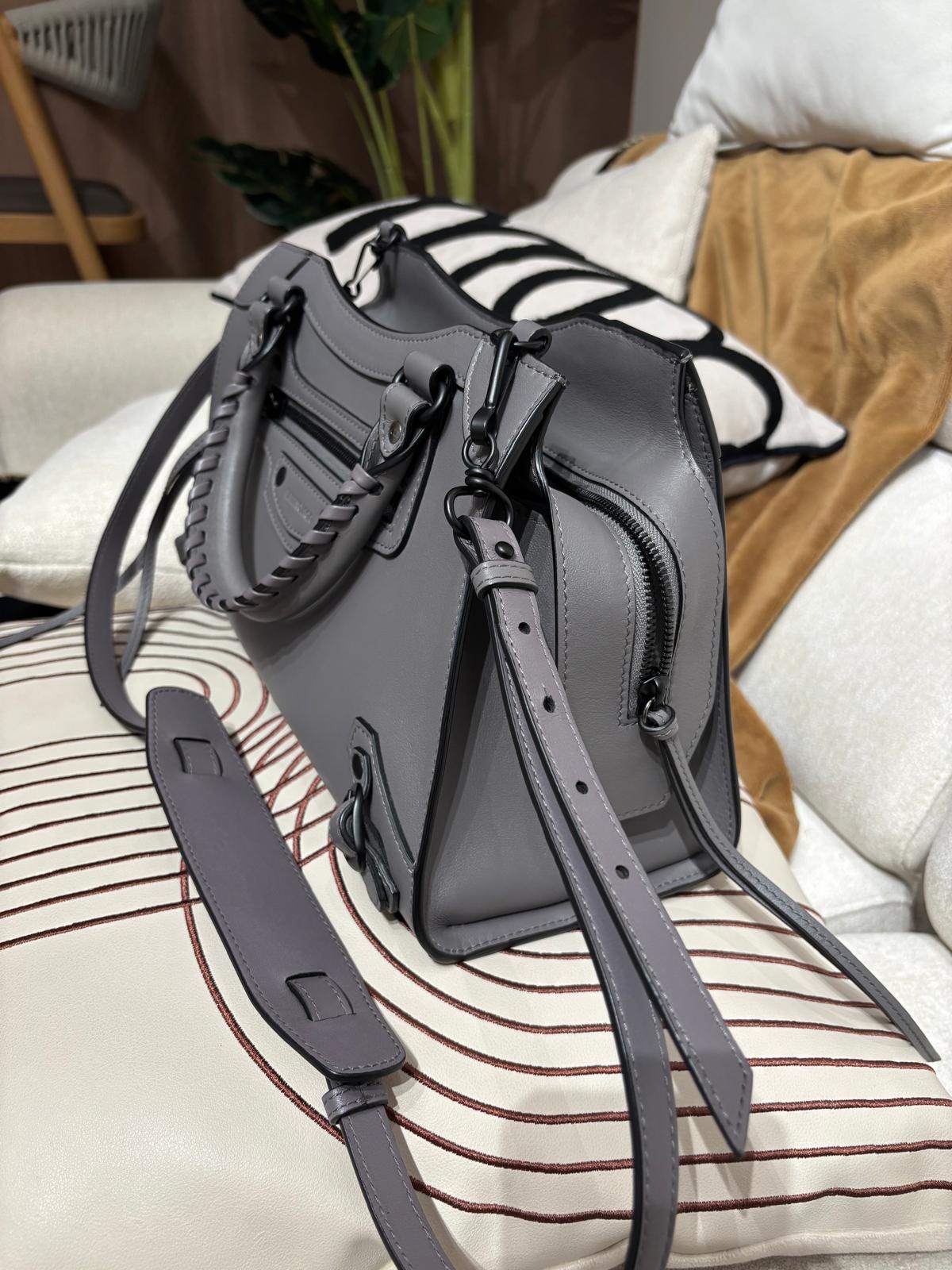 Balenciaga classic city calfskin 