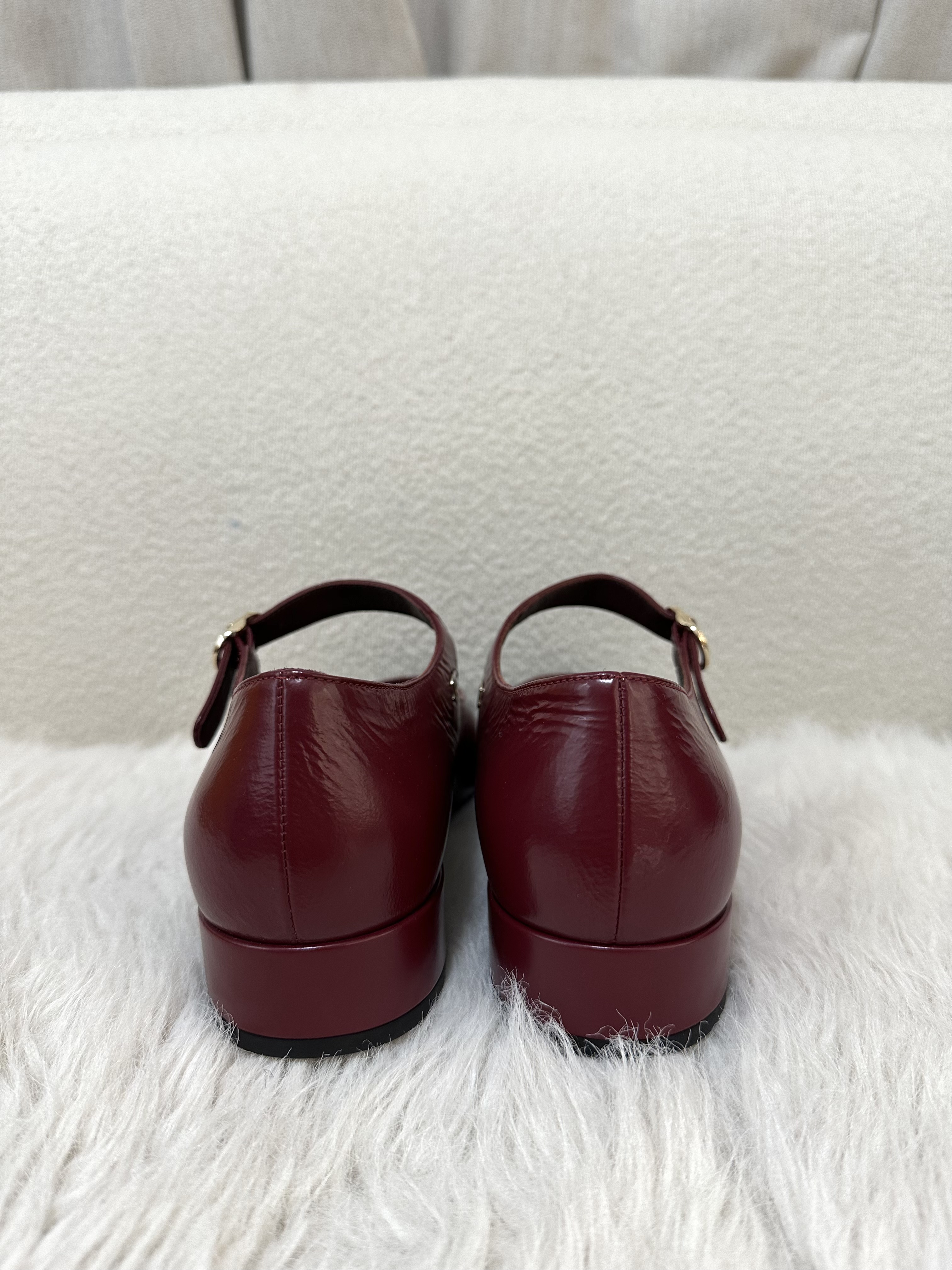 Unused Item Chanel Shiny Goatskin Cap Toe Mary Jane Pumps/ Product Code: 26022136