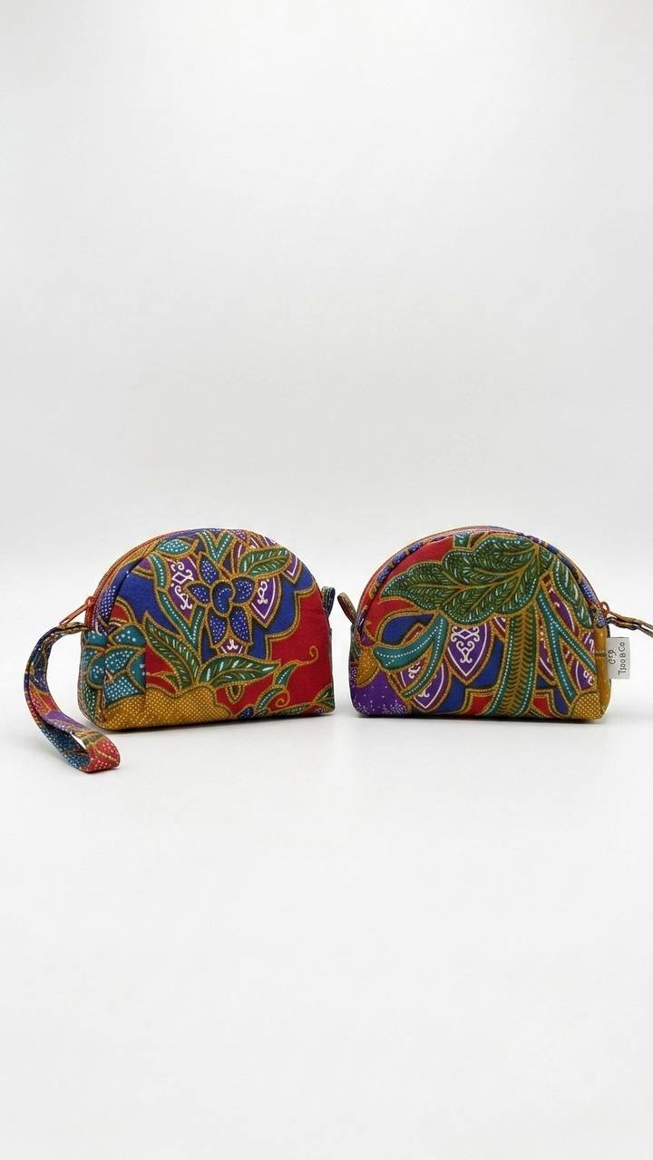T020 - Batik Pouch 