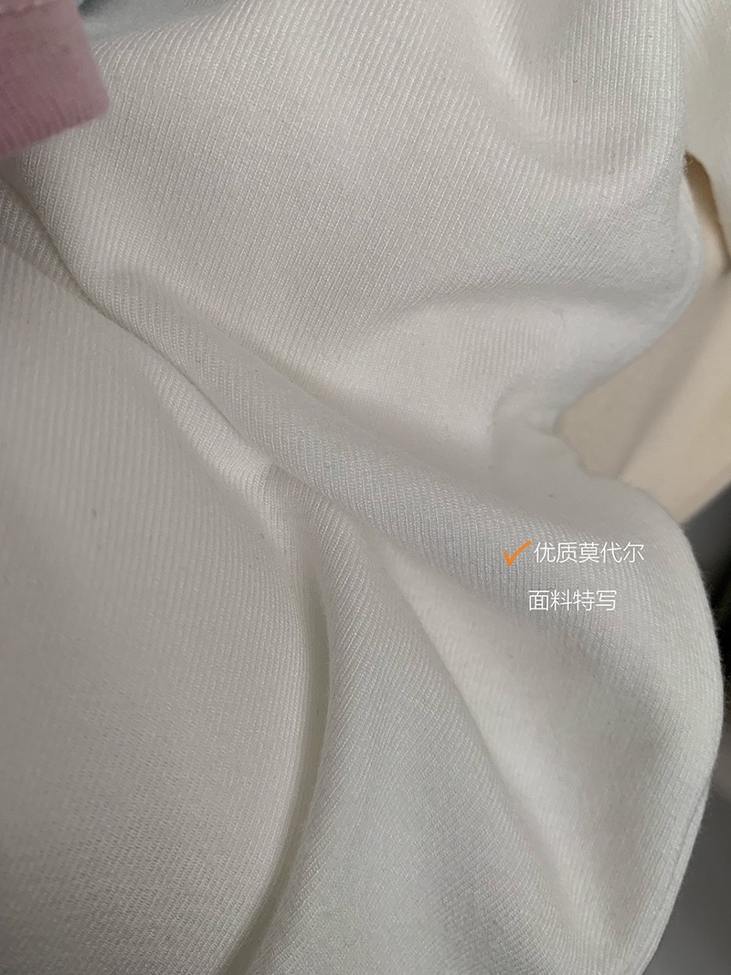 纯色正肩Tee 简约小纽扣设计