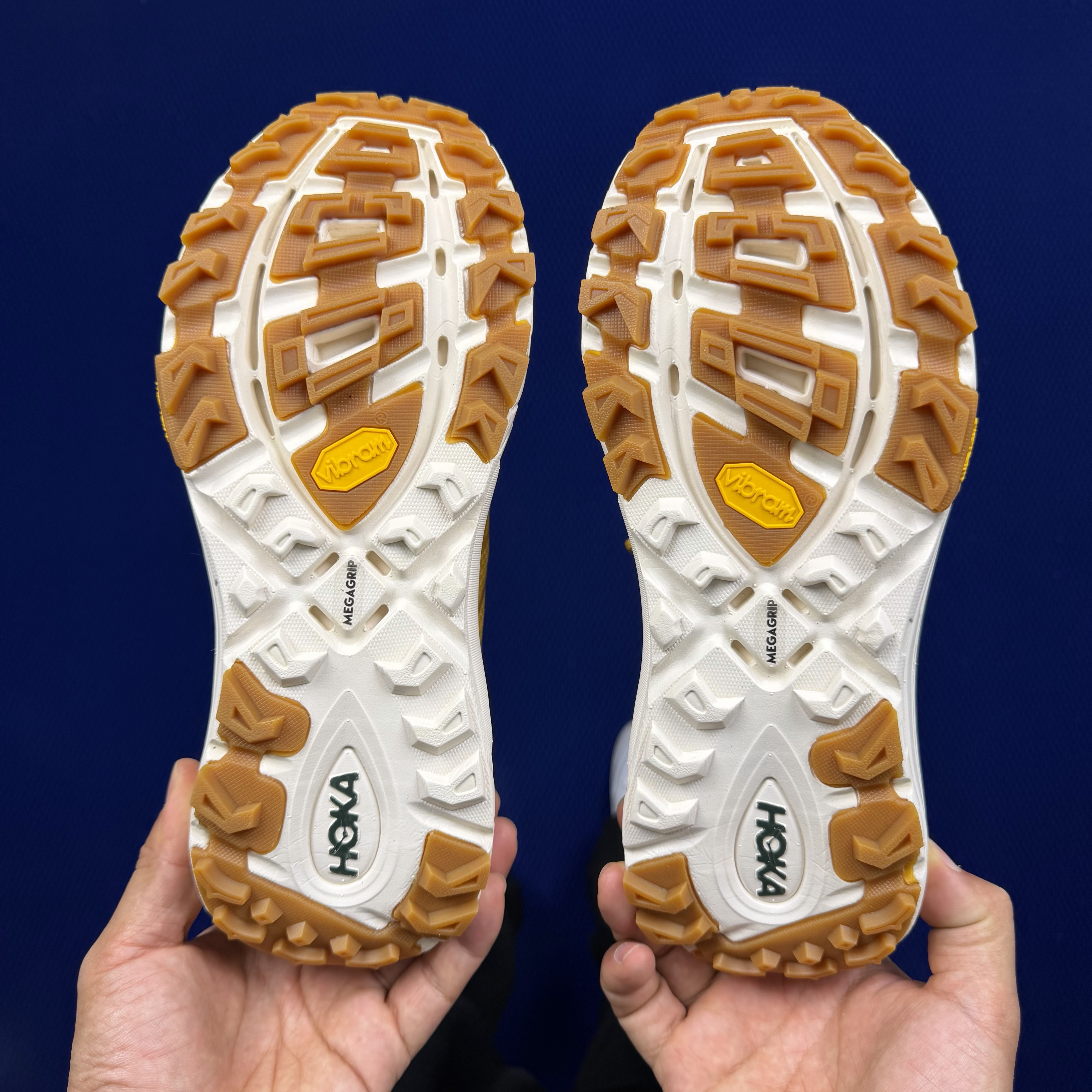 Hoka One One Mafate Three 2 