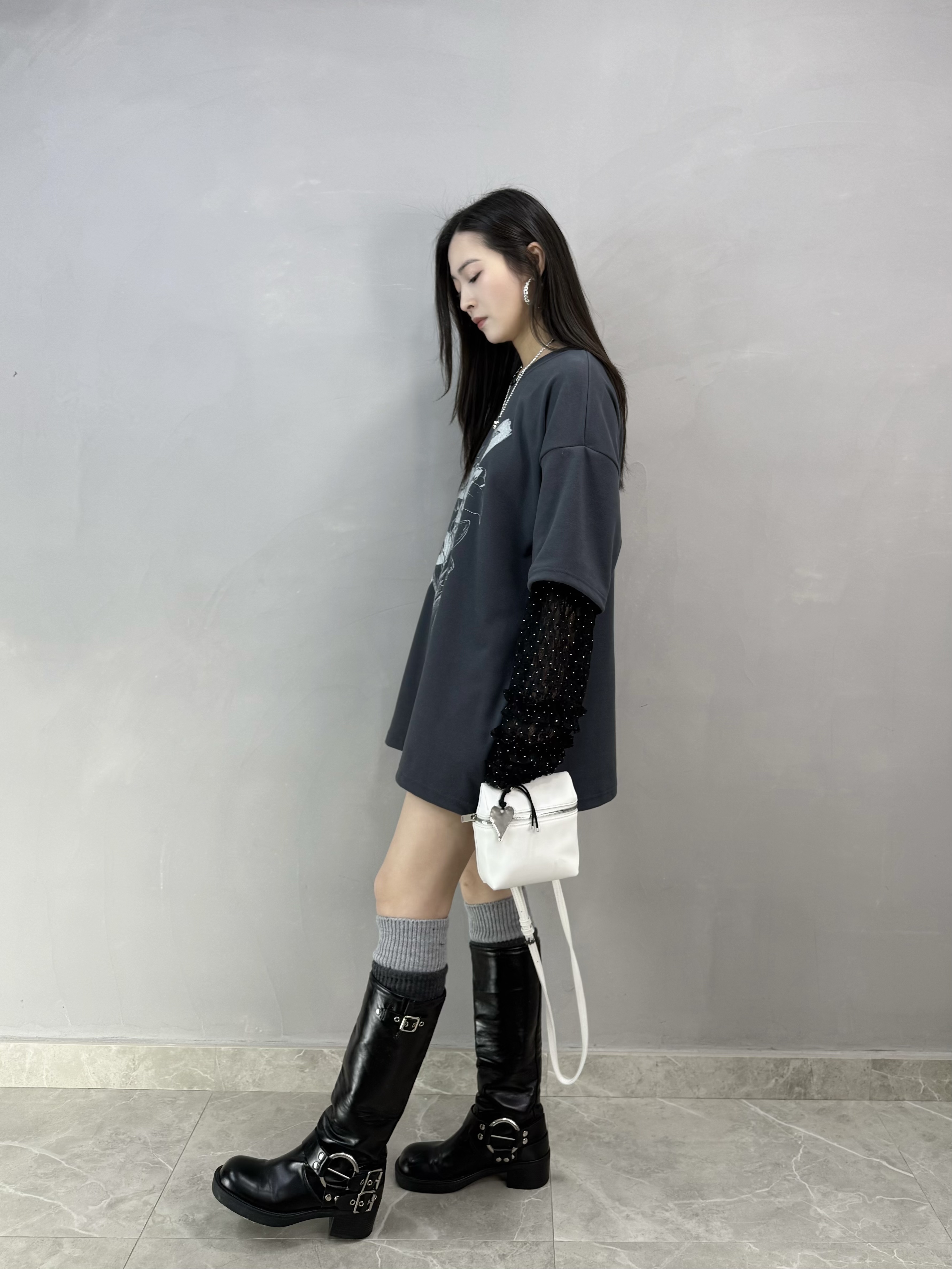 E68 lace袖花花print tee