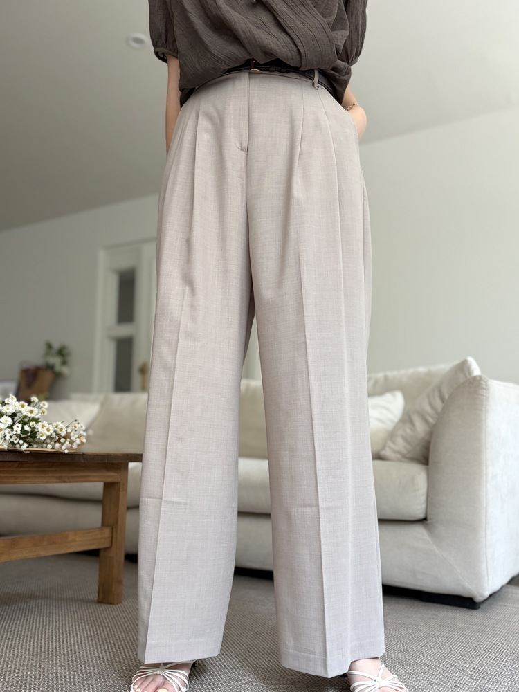 [極薄!] Strap Detail Pleated Pants (Oatmeal)
