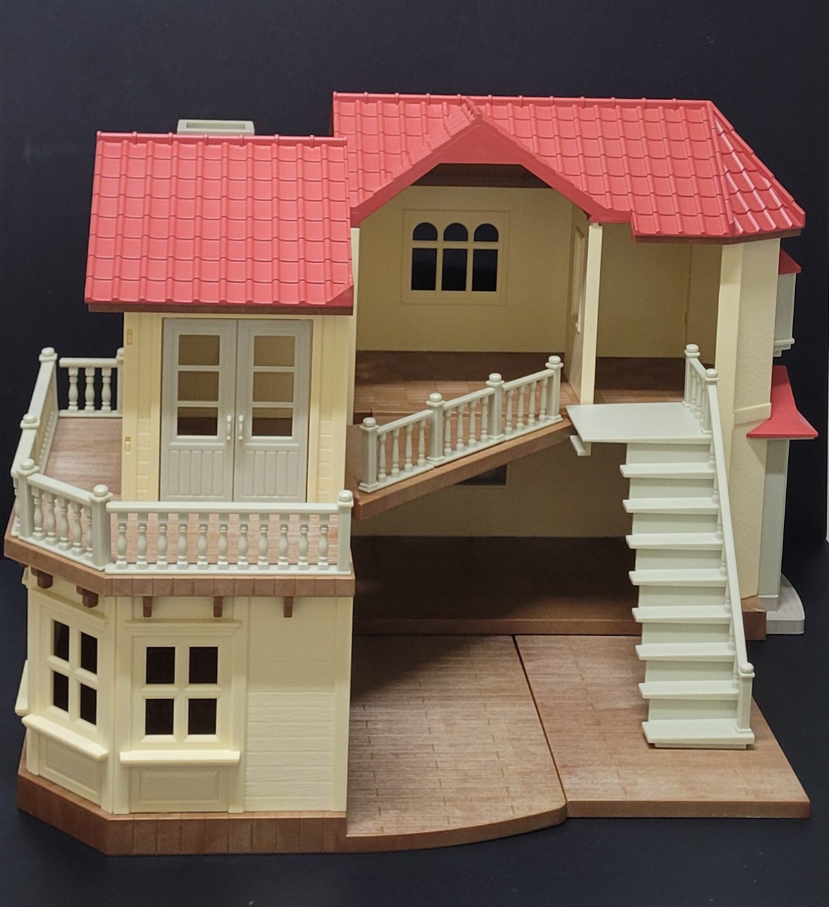 森林家族紅屋（香港順豐站包郵）