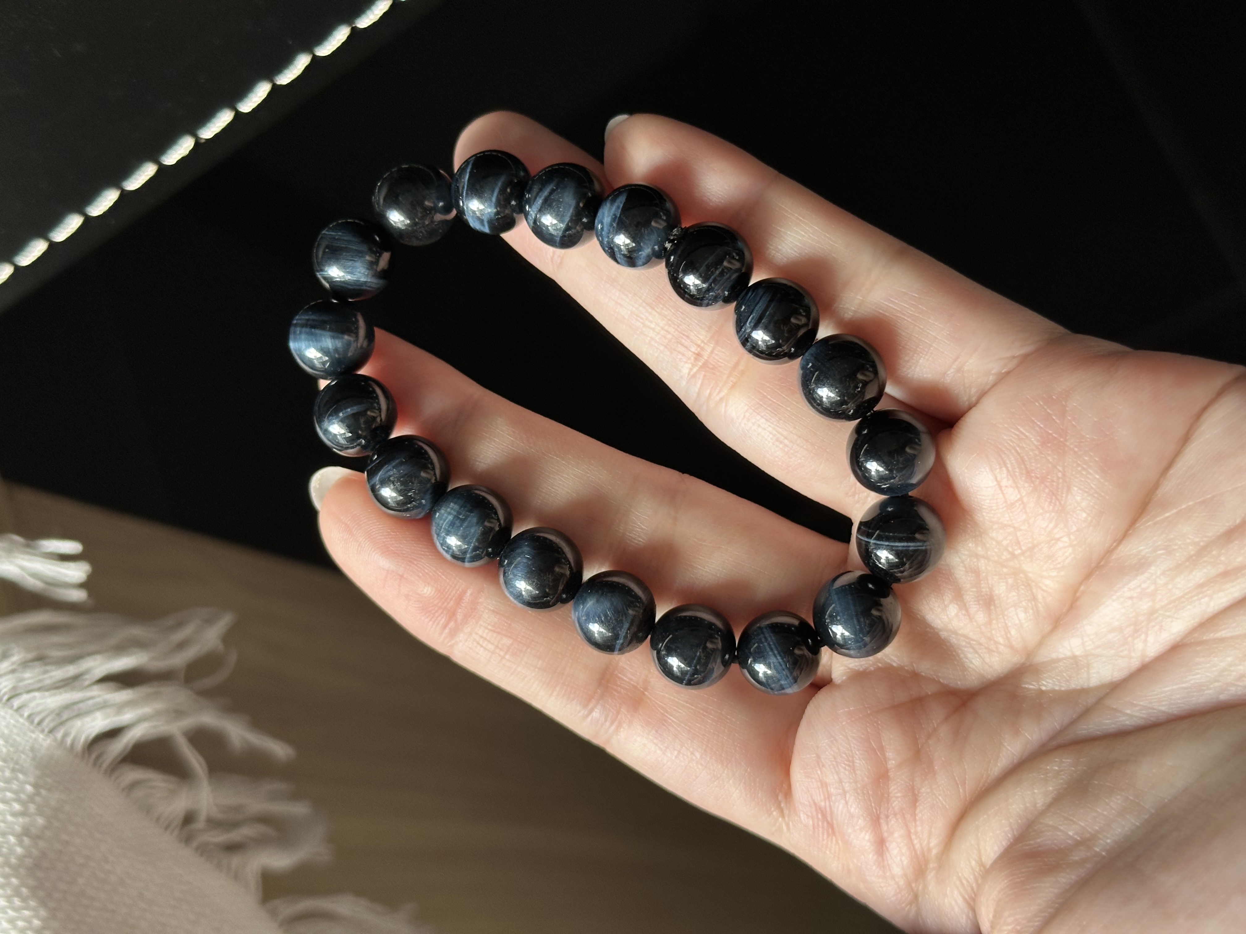 闪电蓝虎眼 ｜ Blue Tiger’s Eye 10.4mm