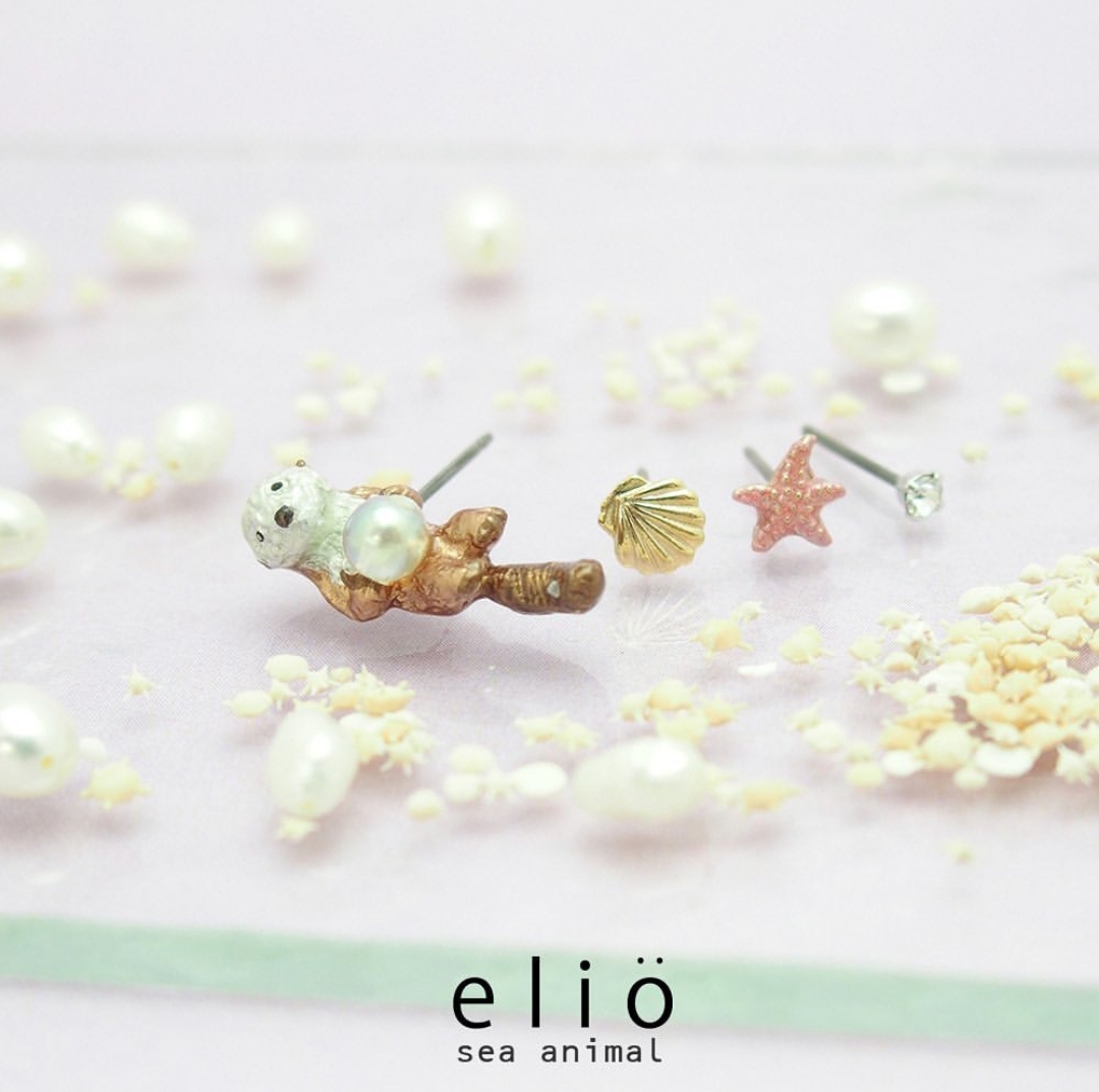Elio水獺耳環