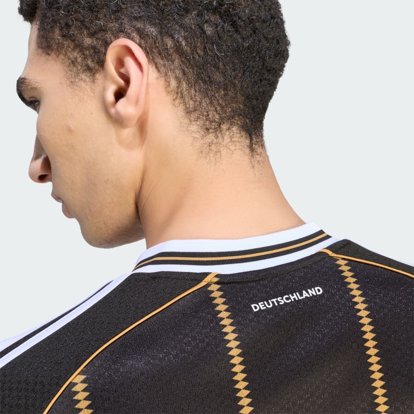 黑金告別！⚫🟥🟨 Adidas Germany 德國 2026 三客長袖球迷版球衣 (可加印球員印字及臂章) KS5182