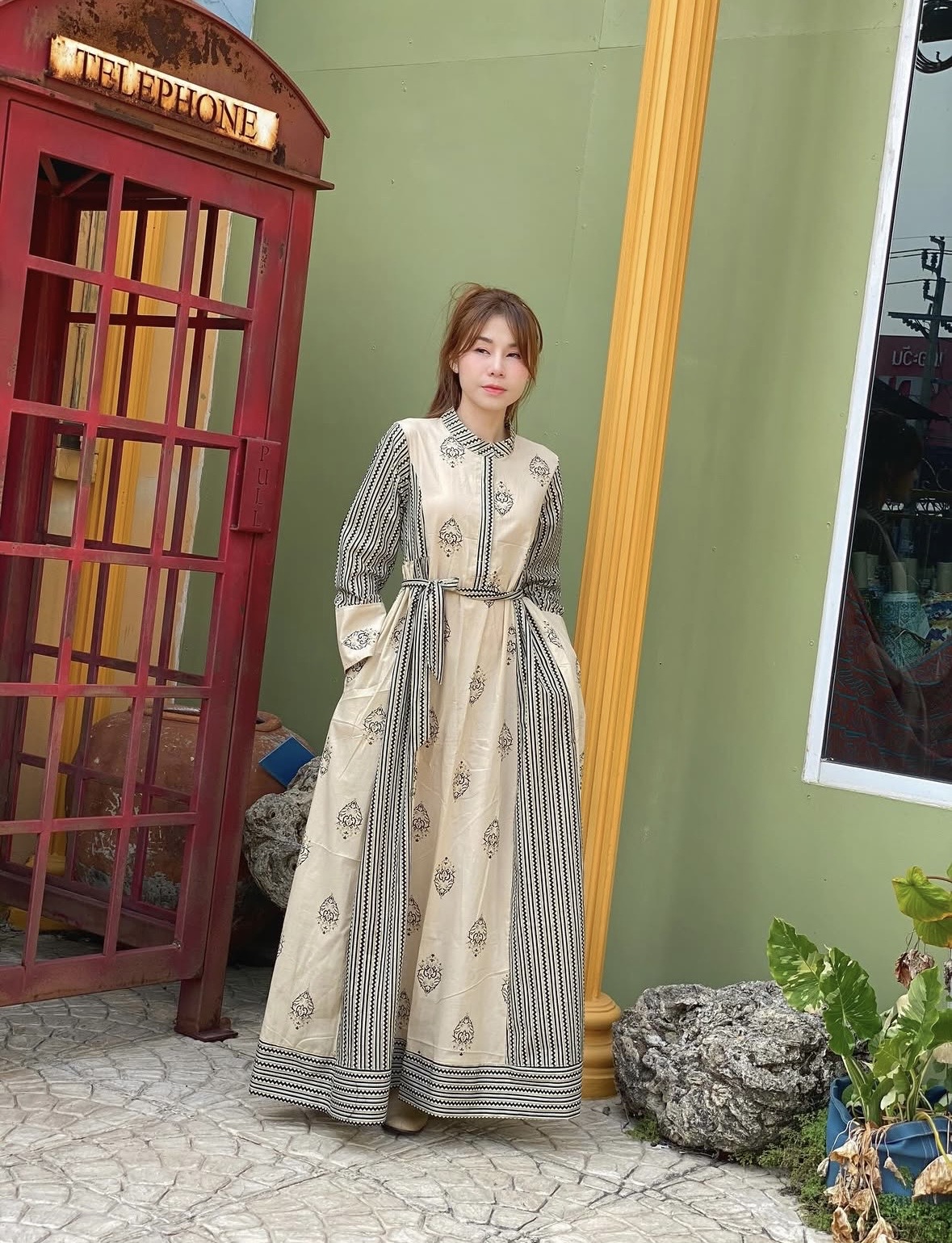 泰國名牌CHEVA - 杏色燙金拼布圓領長版連身裙