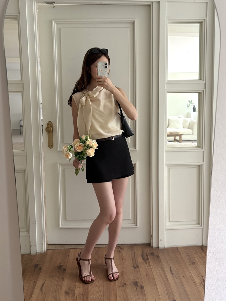 Clean Line Overlay Skorts (Black)