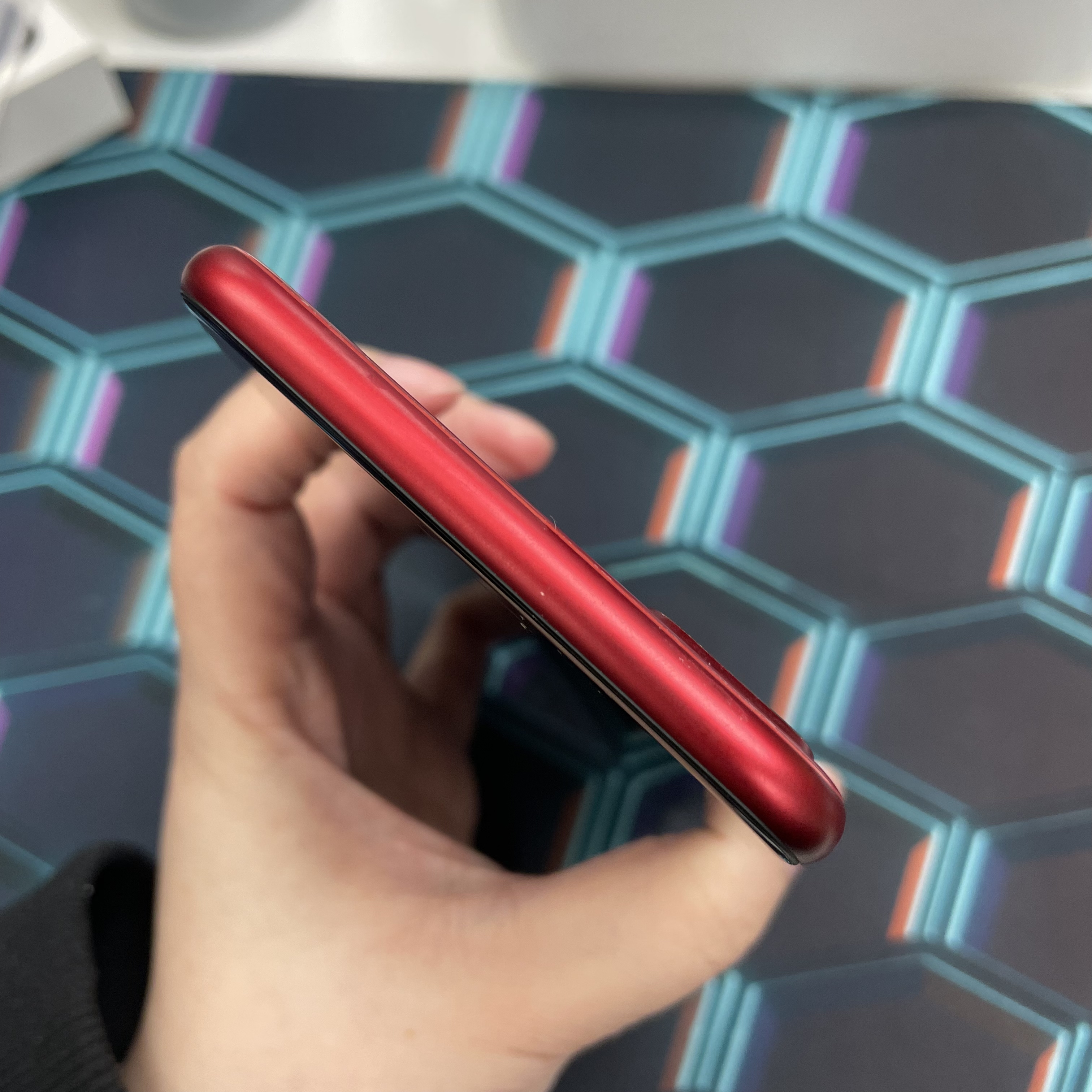 *6142 8 Plus 靚機 64GB 電75 紅色 red