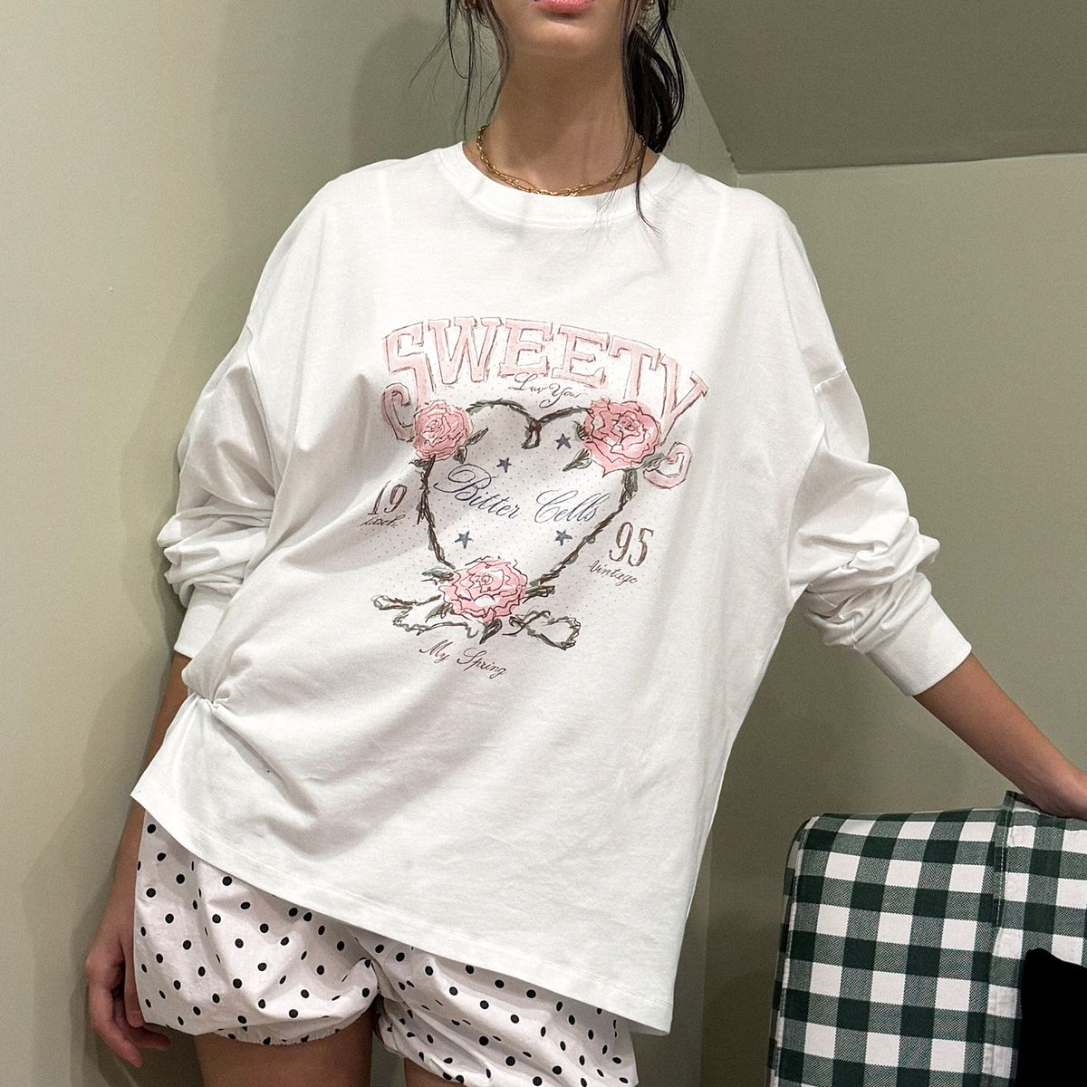 [BITTER CELLS] ROSE PETAL LONG SLEEVE T- Shirts (2色)