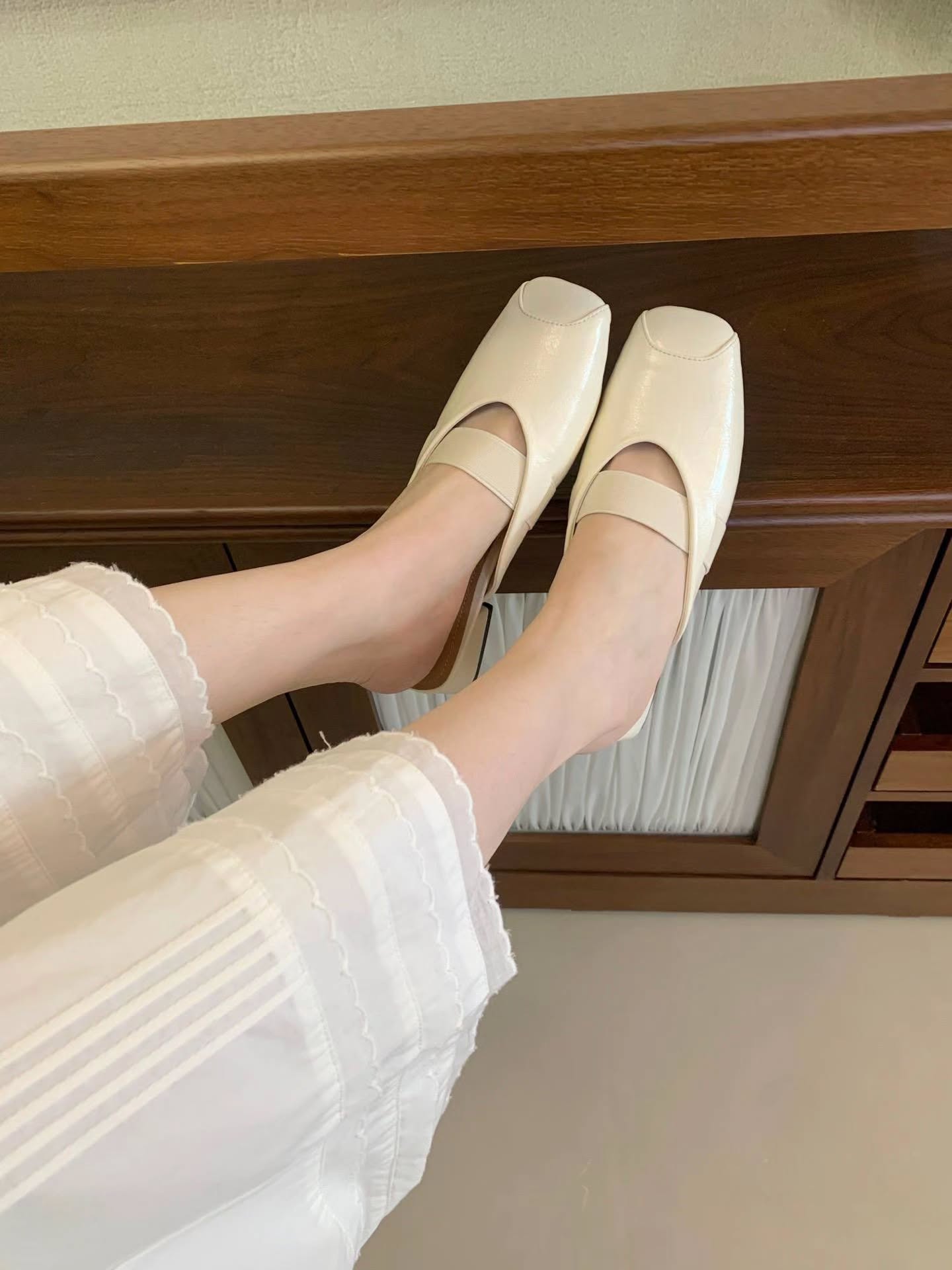 女生百搭低跟半拖鞋 🇨🇳