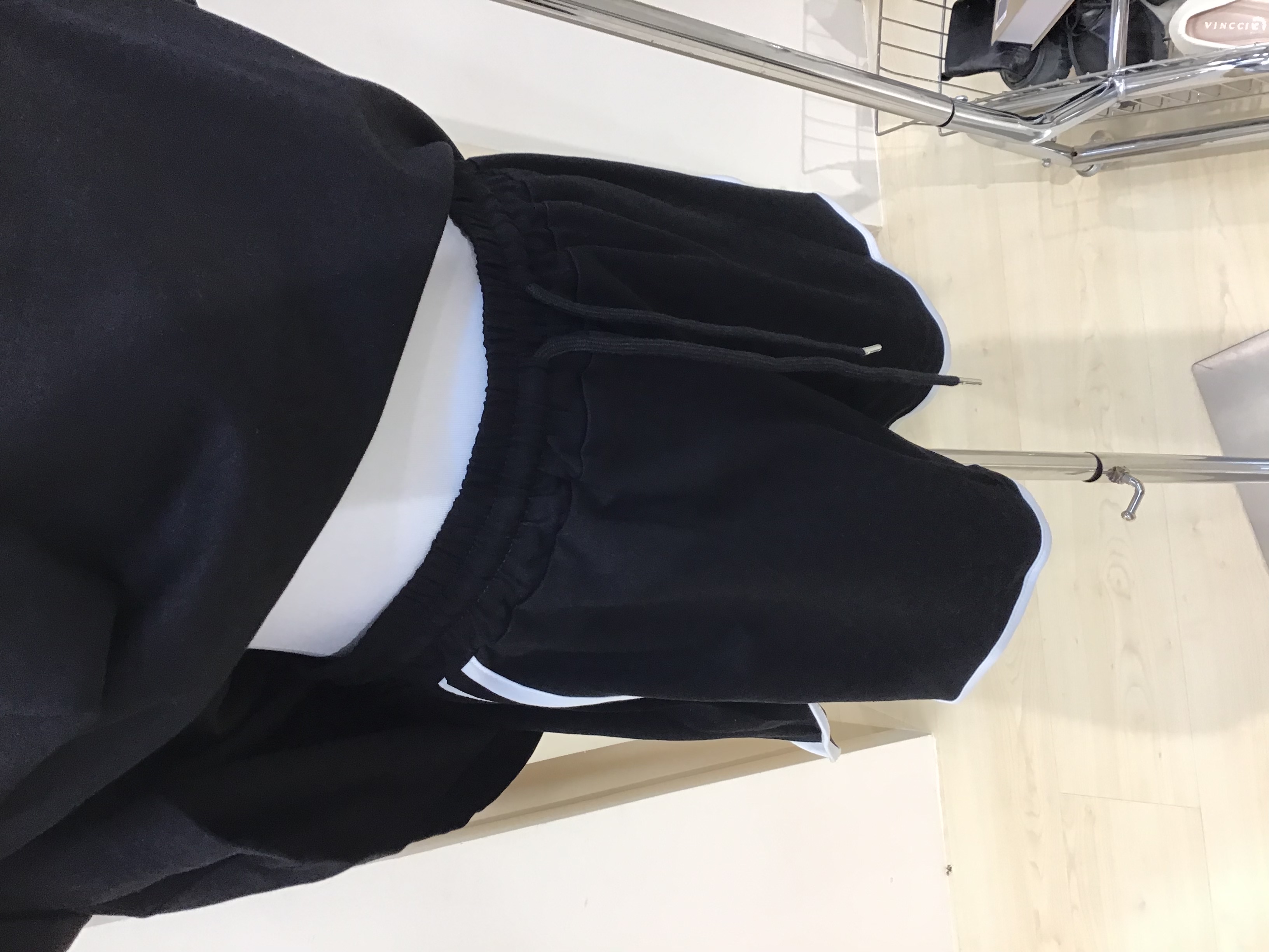 撞色条纹休闲套装