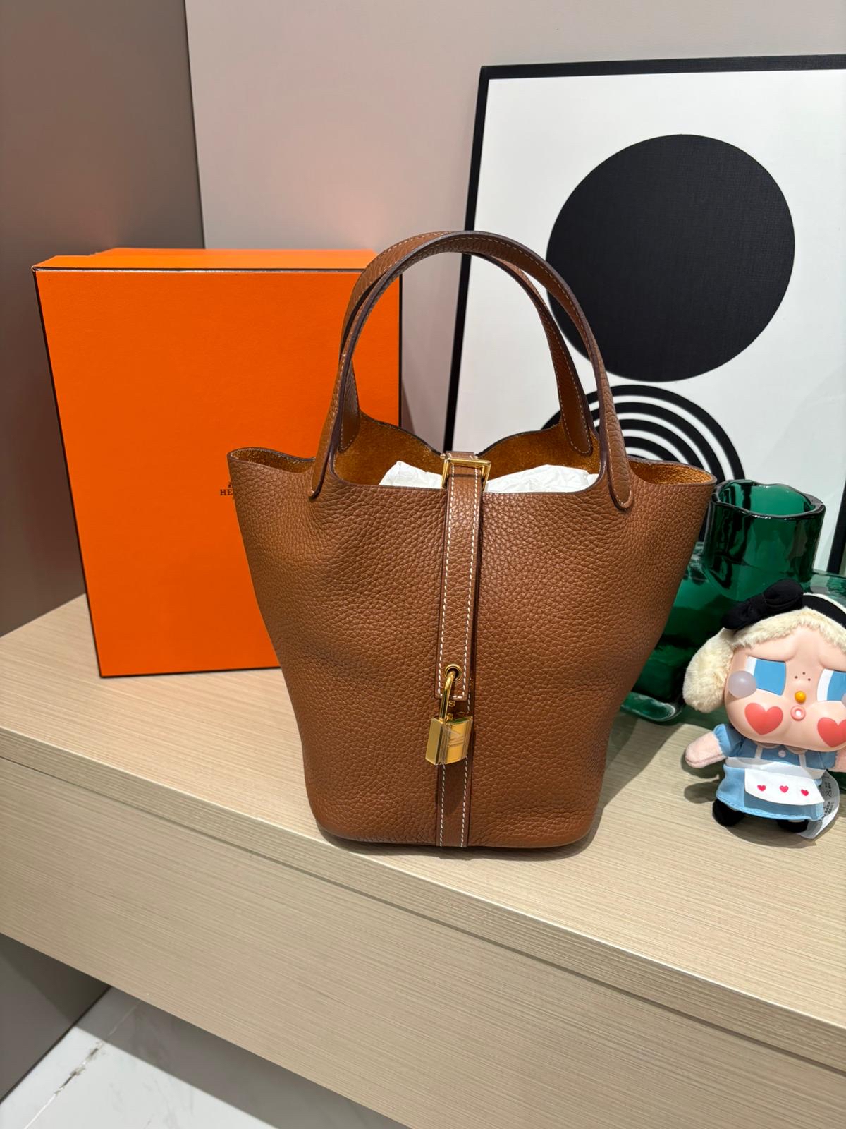 Hermes Picotin 18 Stamp B Gold 100%Authentic, 98%New ✅收據✅Key Lock✅Dust bag ✅Box