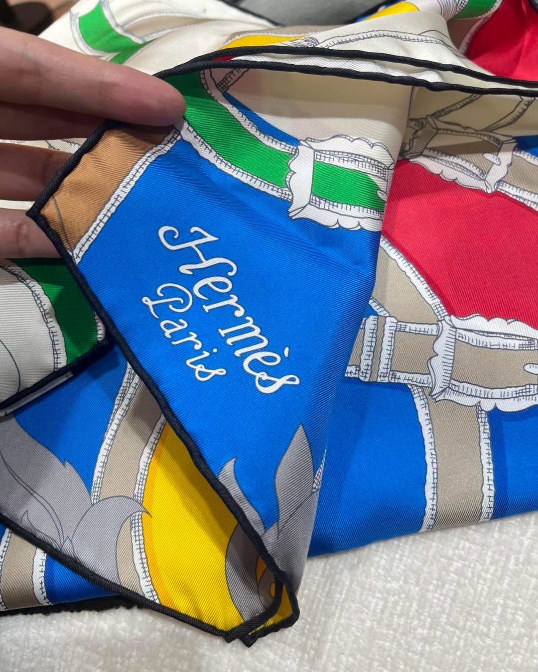 未使用品 Hermes scarf /  maxi twilly silk 100%Authentic, unused 未使用品
