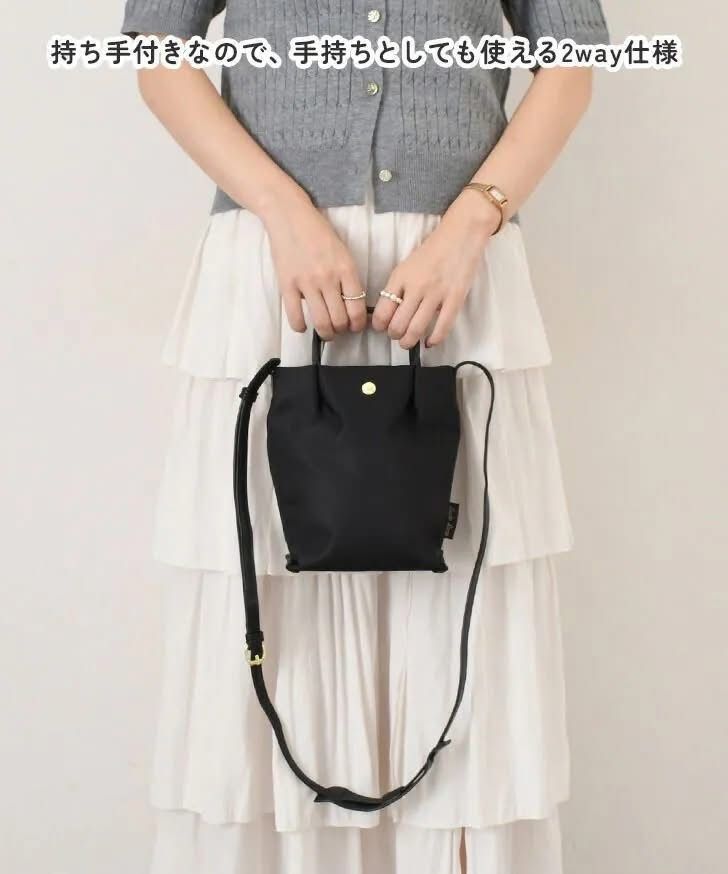 $125隻。2隻起$ 110隻Legato Largo 縱型輕巧尼龍斜孭袋