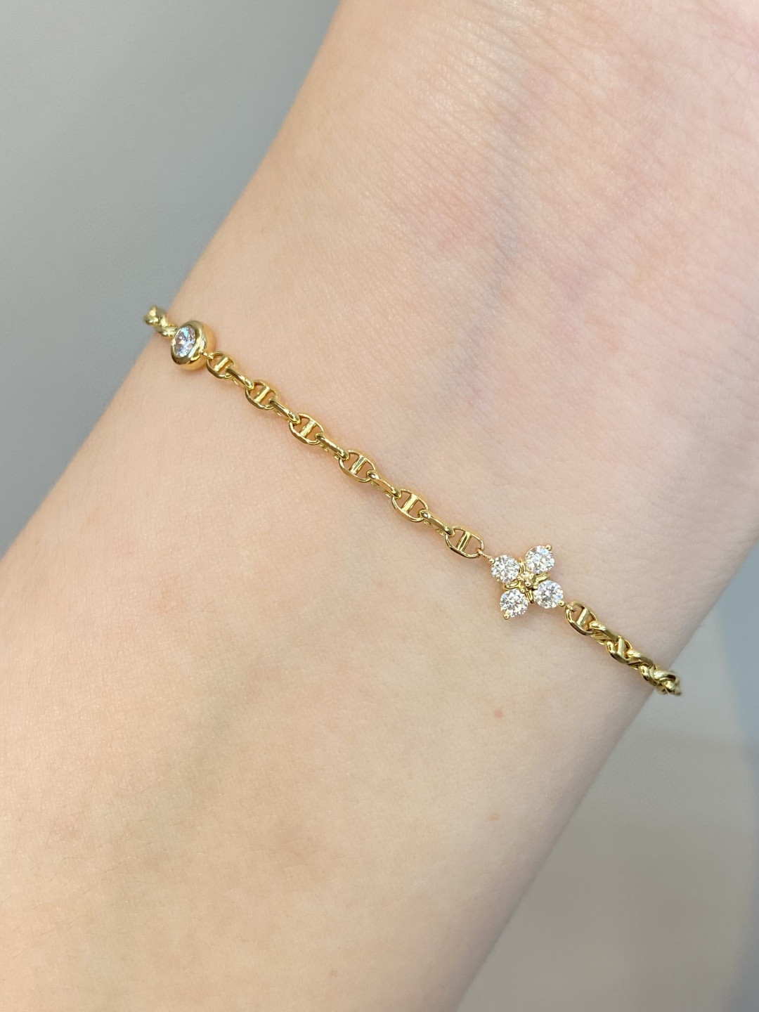 18K Diamond Bracelet 