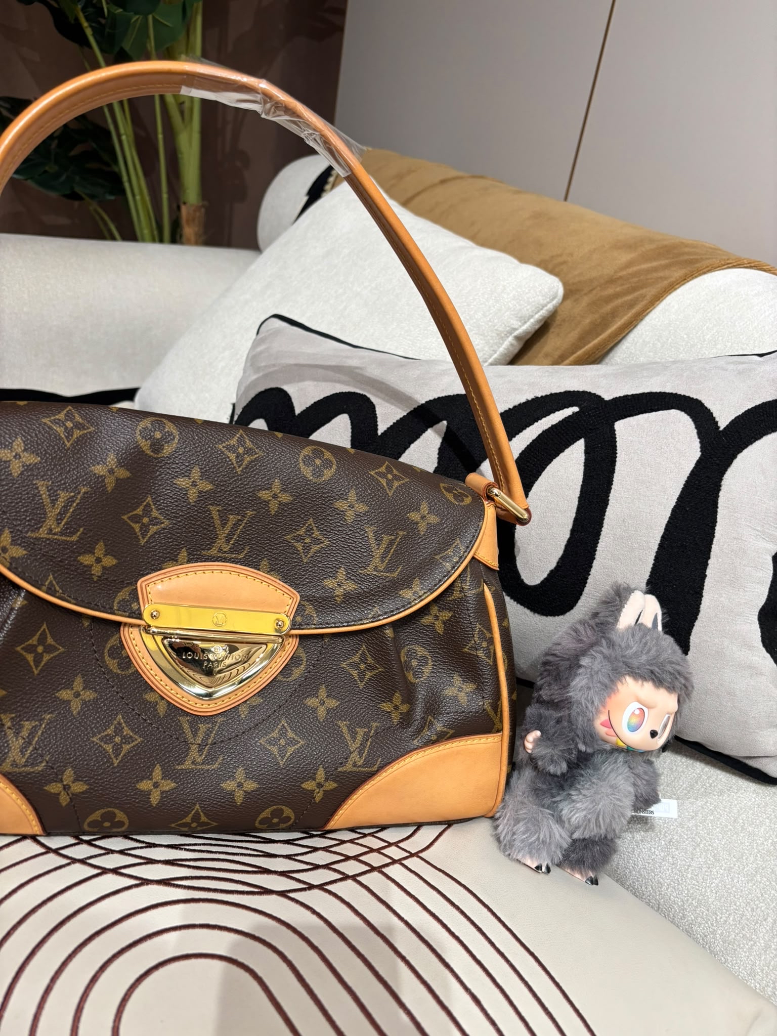 LV Beverly MM Monogram M40121 Hobo Bag 100%Authentic, 98%New ✅Dust bag 