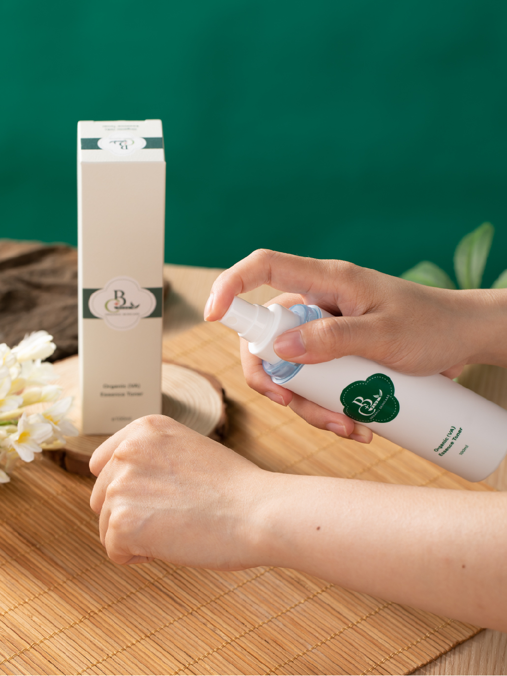 VA逆轉肌齡套裝(贈送價值RMB3999深圳肖像攝影)-精華液30ml/晚霜 50g/保濕乳液80ml/爽膚水100ml-美白/去斑/抗皺