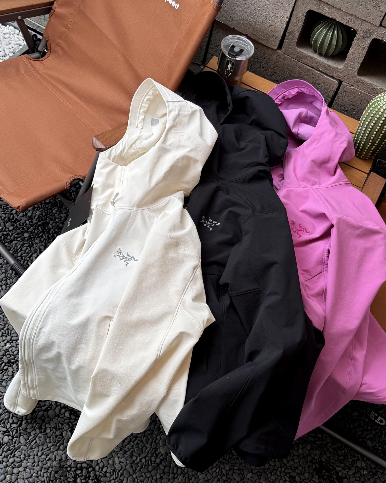 $168件。ARC'TERYX 始祖鳥 GAMMA HOODY 女款軟殼外套（高版本刺繡）