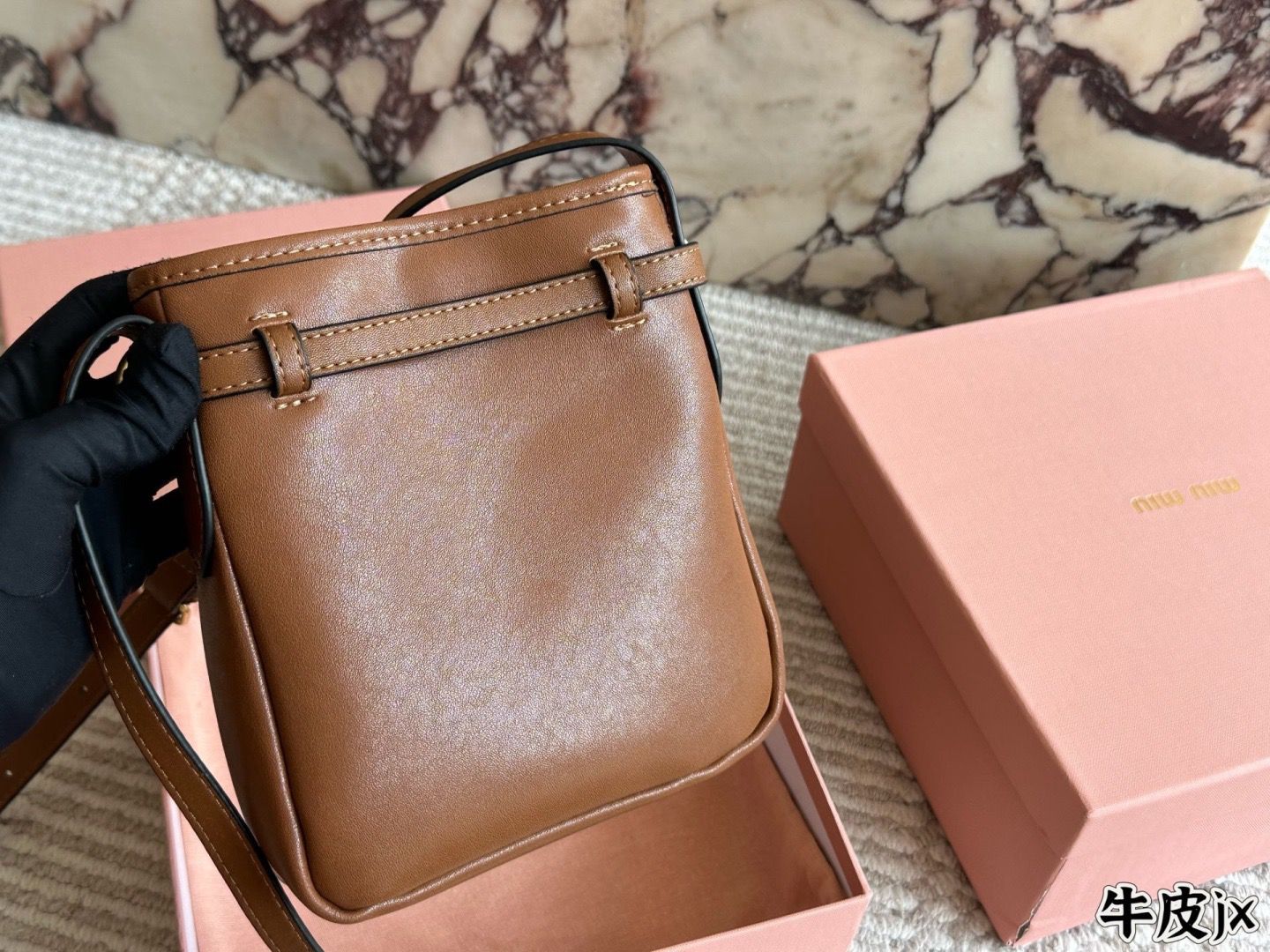 $499件原單*全皮 Miumiu mini水桶