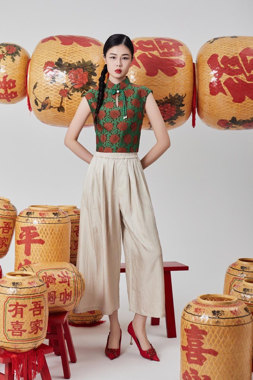 免烫塑胶头长裤 1600