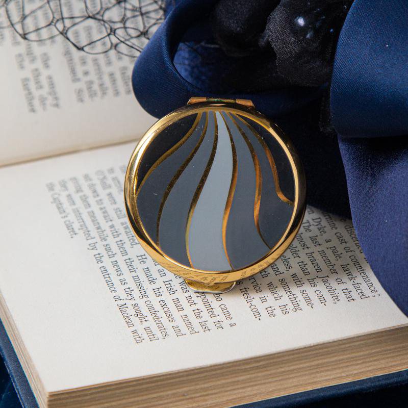 England Stratton Art Deco Inspired Pattern Pillbox (AC228)
