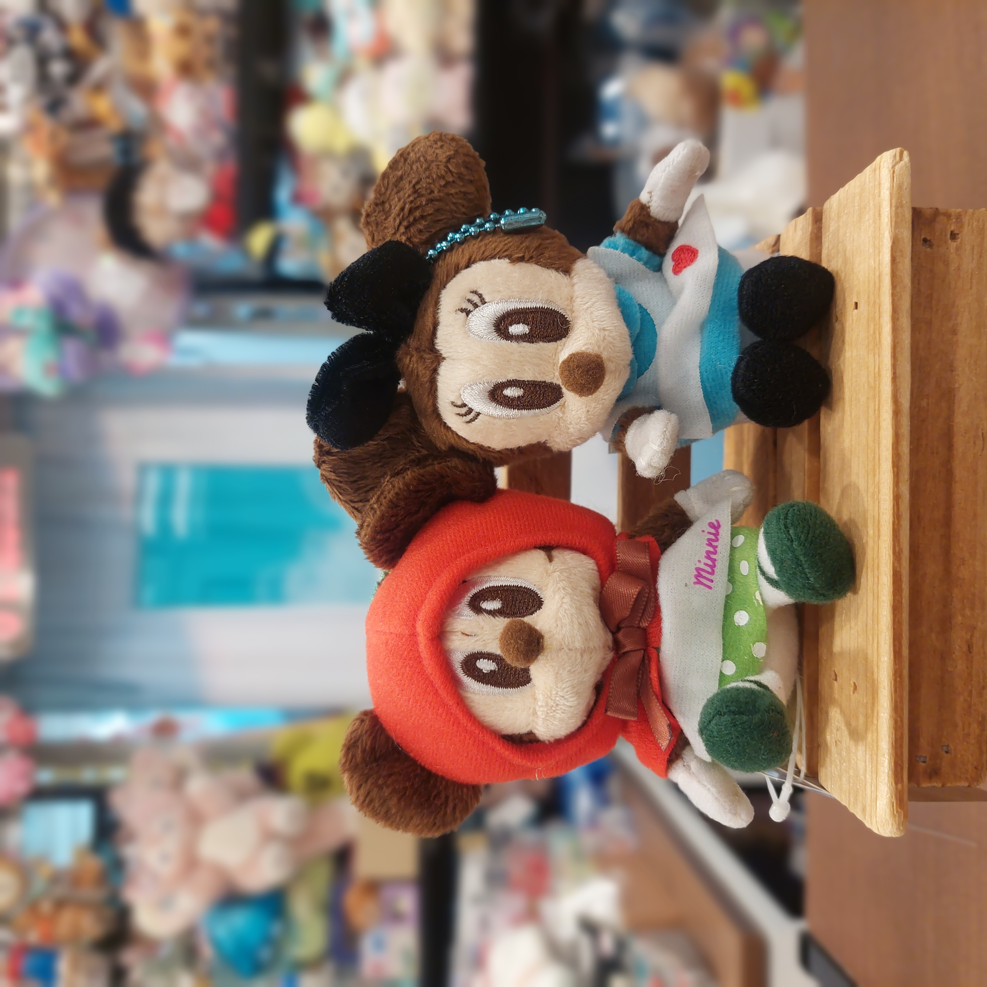 原裝日本 Disney Minnie 米妮 小掛飾 兩款選 11cm