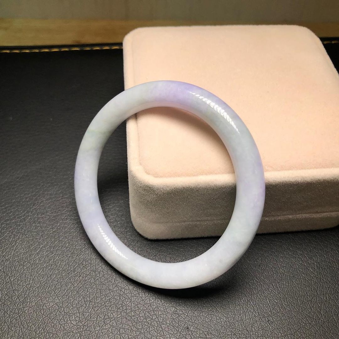 淡桃花春圓條鐲 55.8mm (有裂)