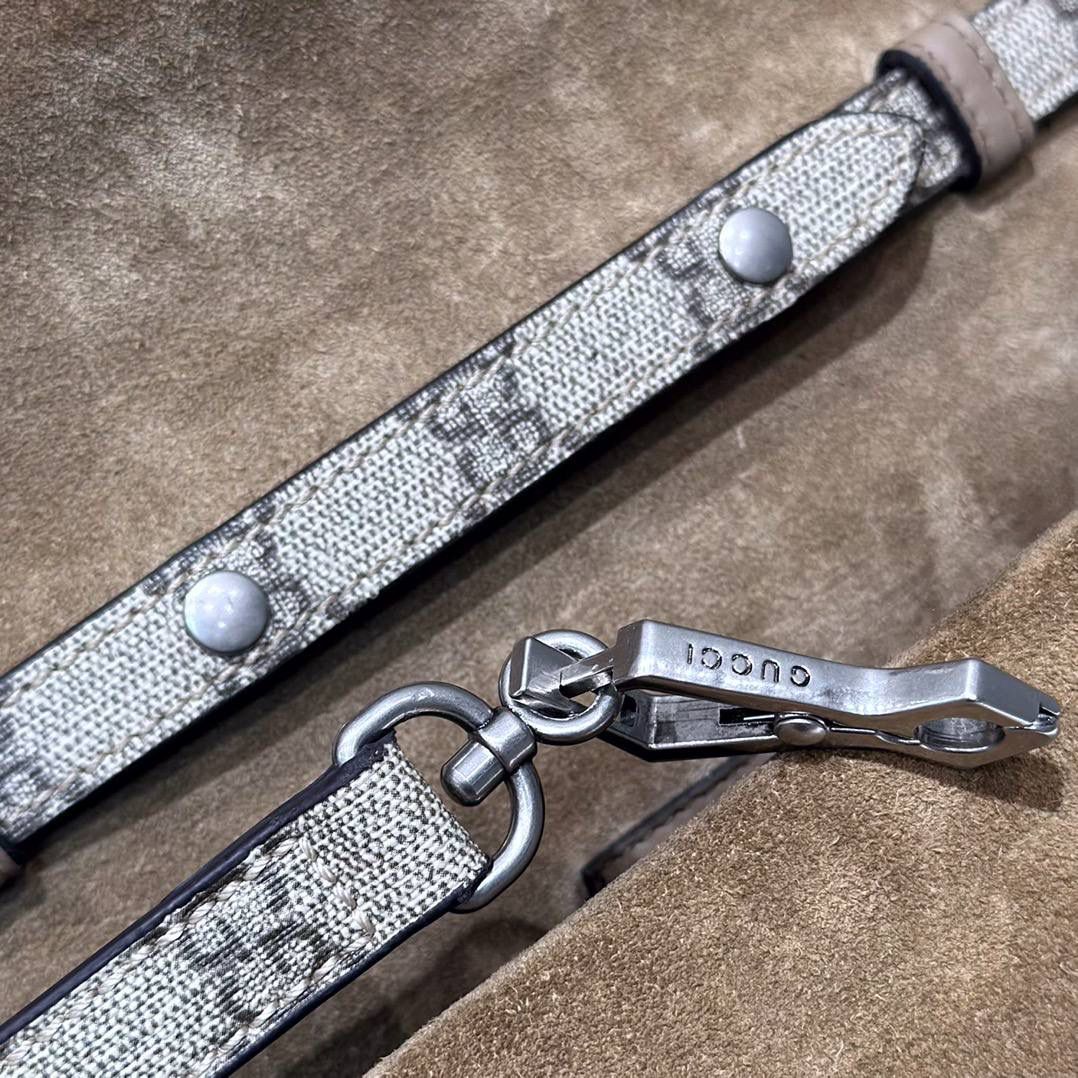 ▪大货实拍 𝐇𝐚𝐧𝐝𝐥𝐞 𝐃𝐢𝐨𝐧𝐲𝐬𝐮𝐬新品系列 型号：739496 尺寸：24.5*15.5*10cm