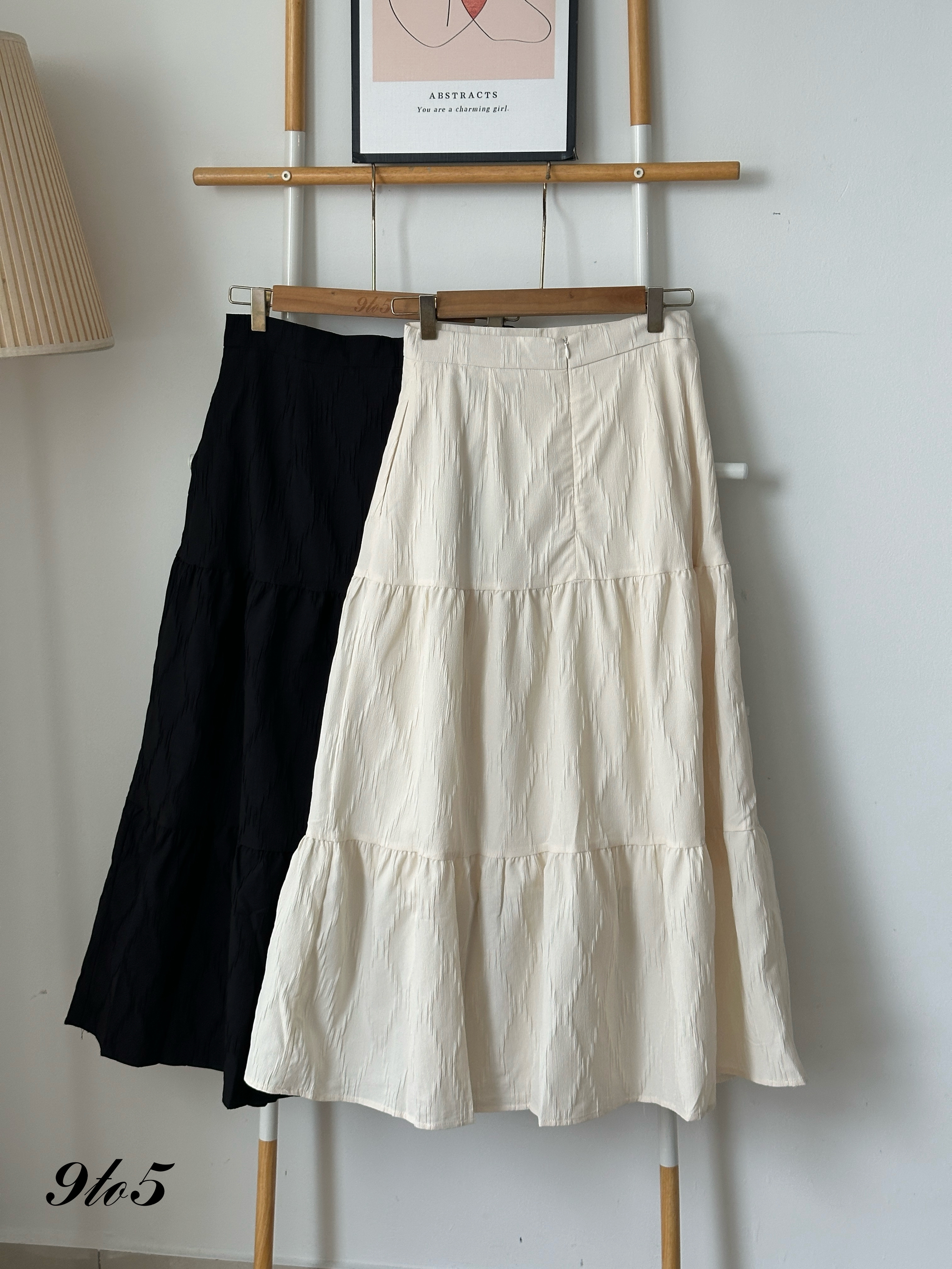 S1814 A Line Layered Skirt - Black & Cream