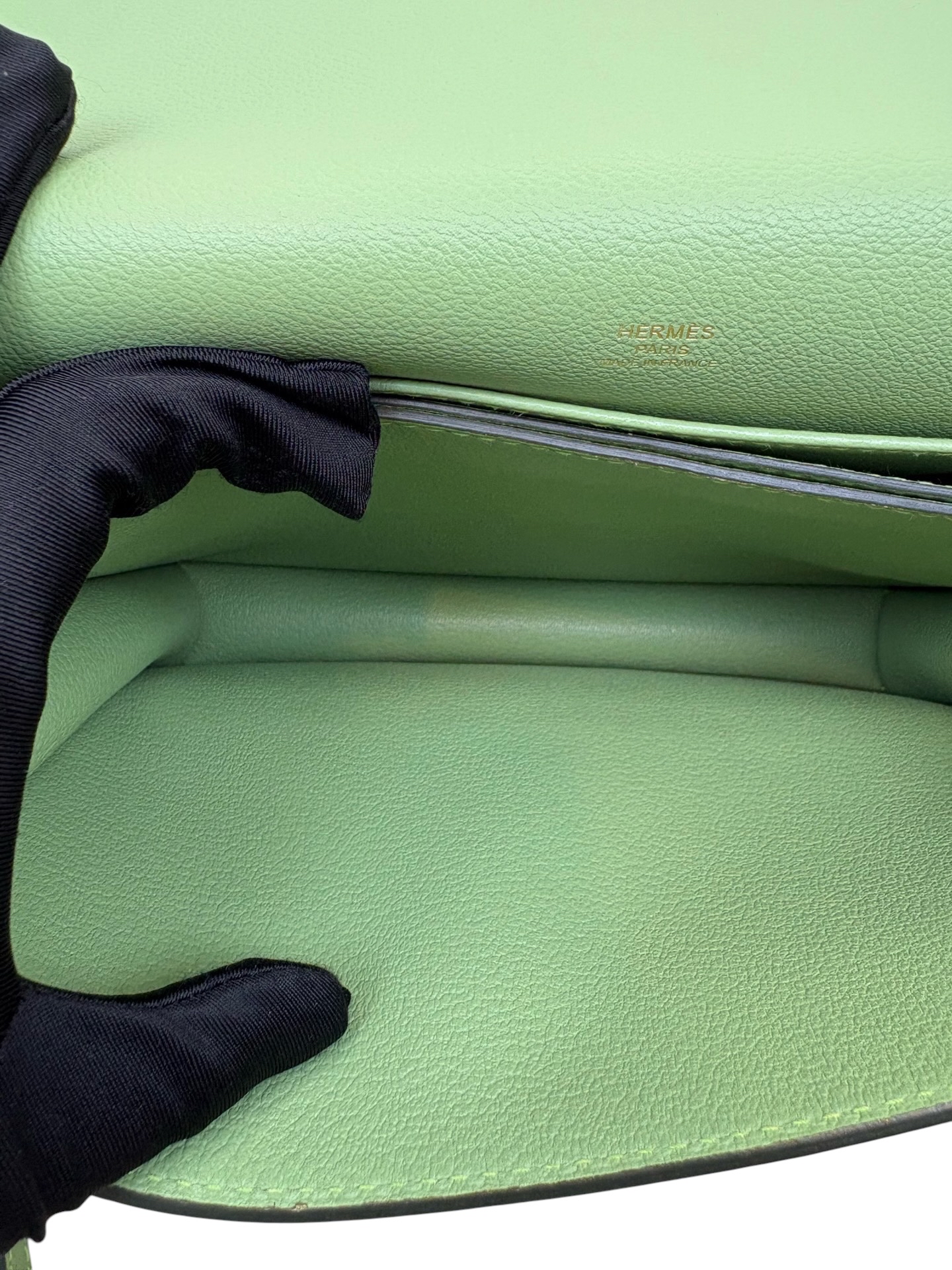 Pre owned Hermes roulis 23 cm / Stamp D / K081601