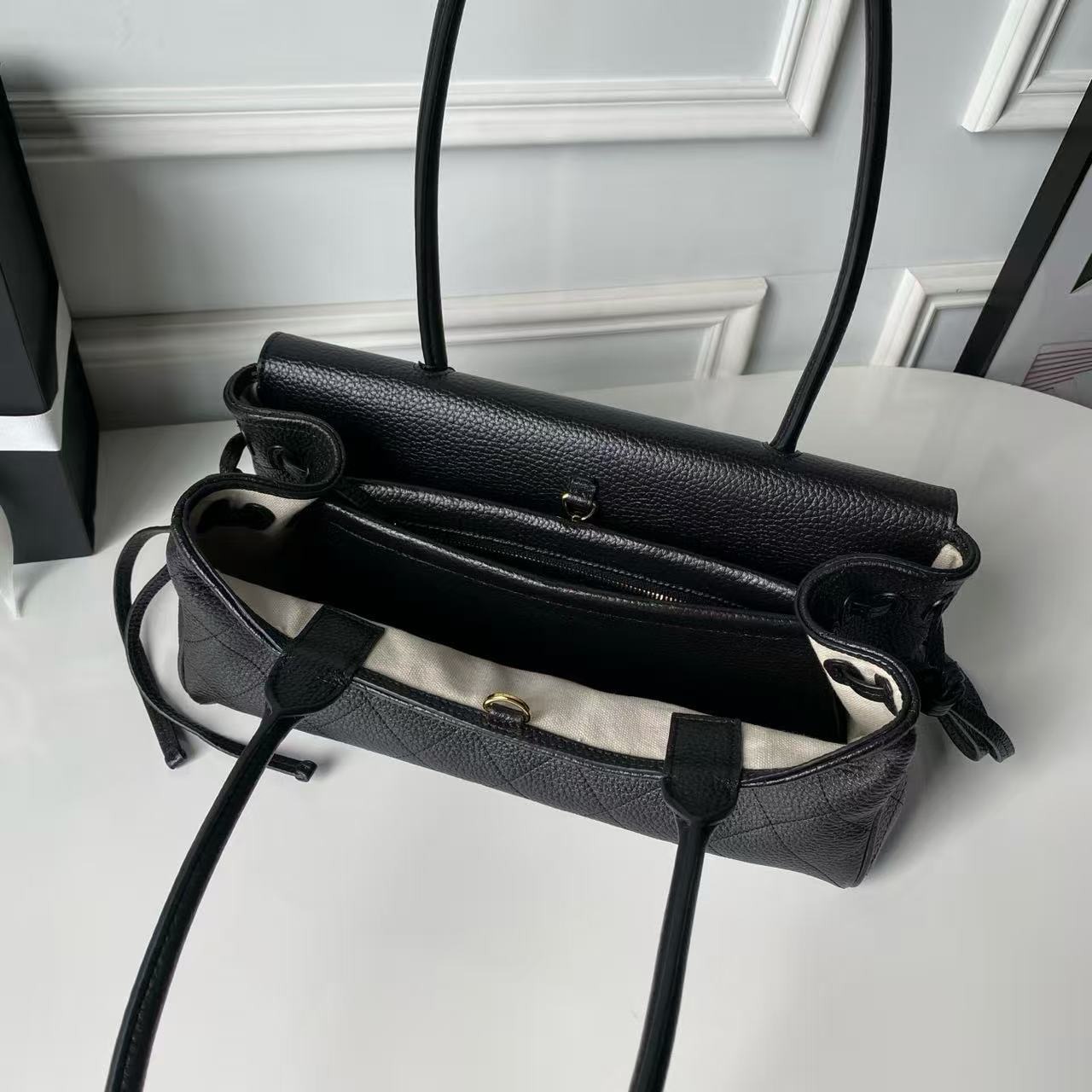 【頂級原單】CHANEL 26S Small Shopping Bag 法棍包