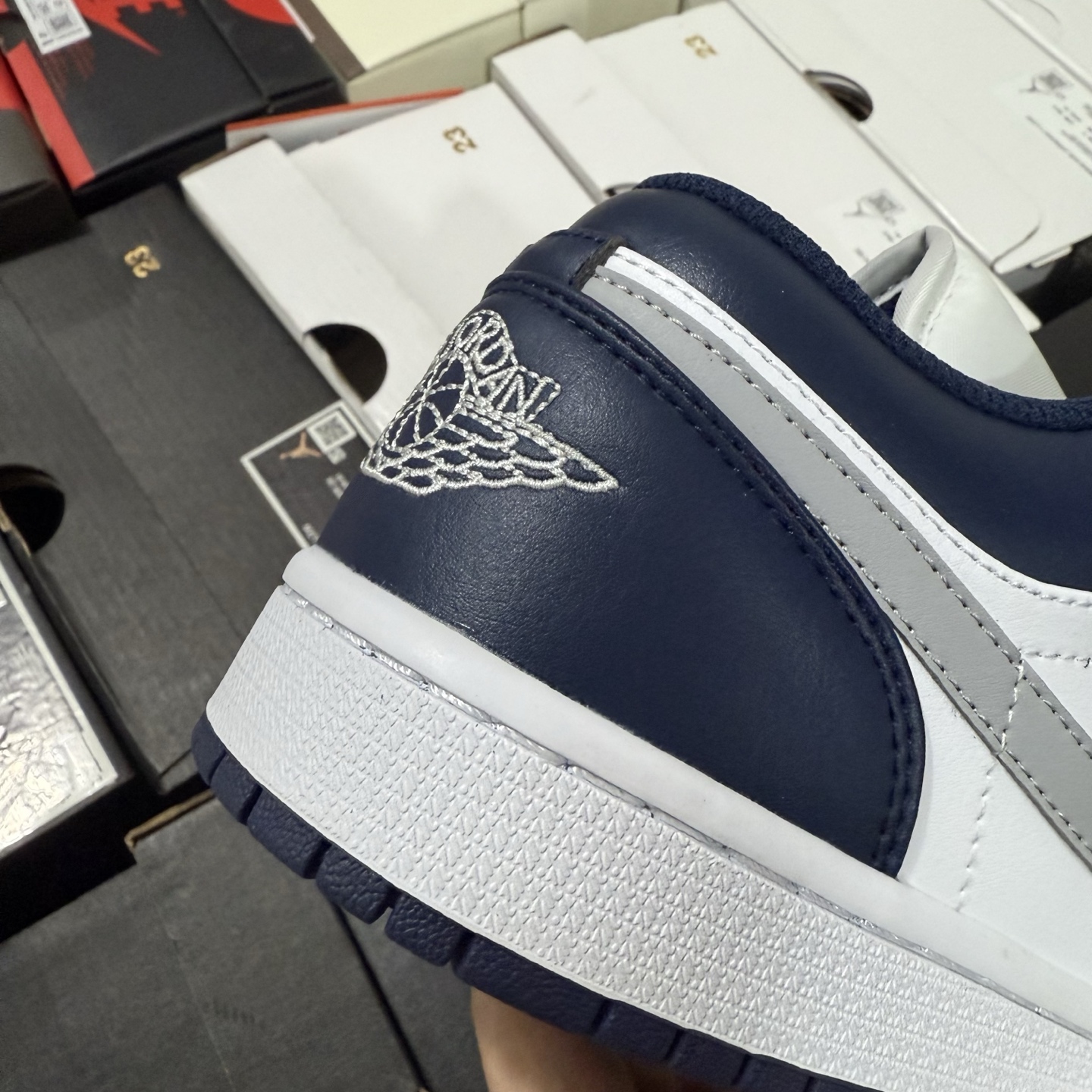 Nike Air Jordan 1 Low 553558-141