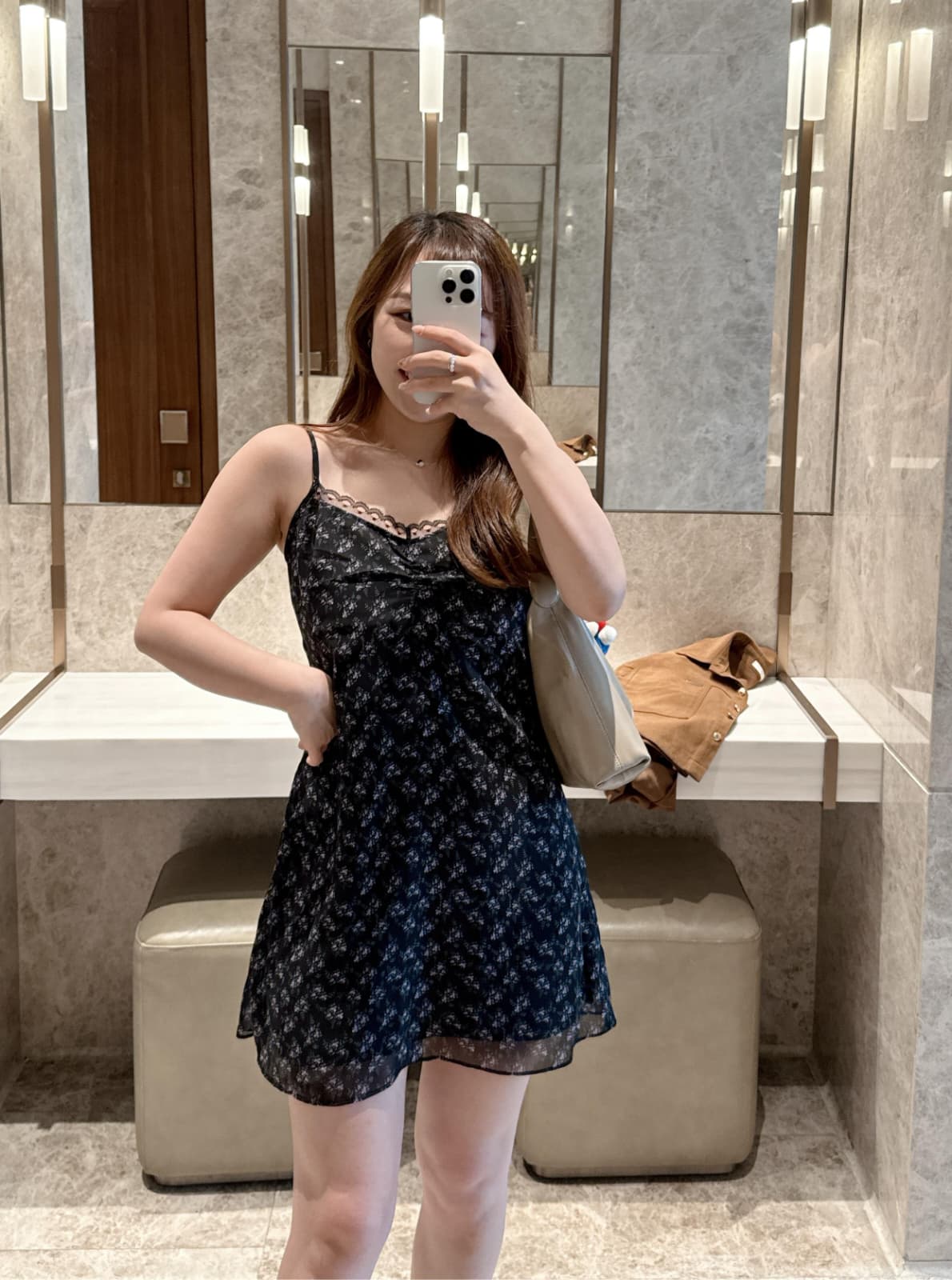 【氣質款式】喱士邊碎花吊帶連身裙