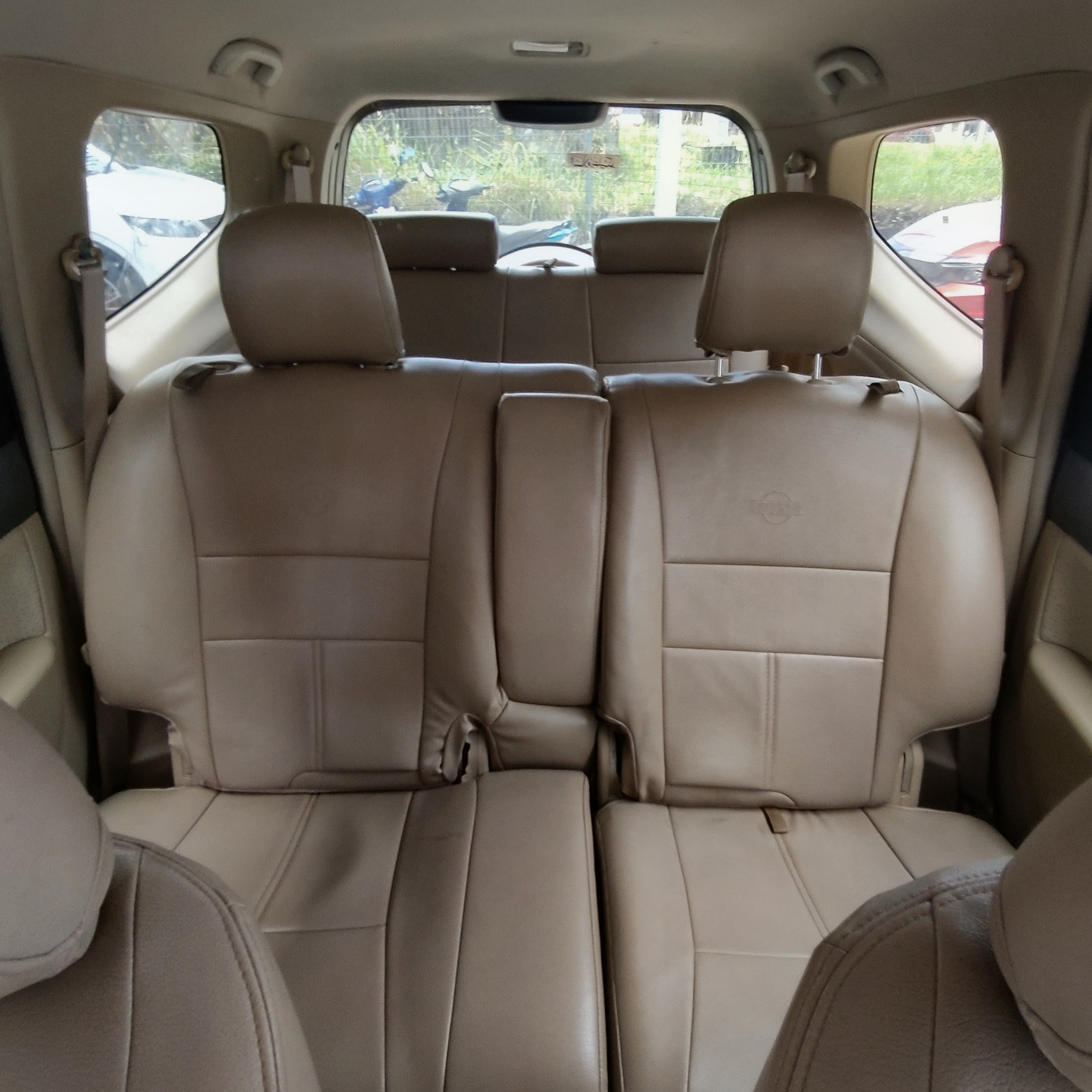 2009 NISSAN GRAND LIVINA 1.8 