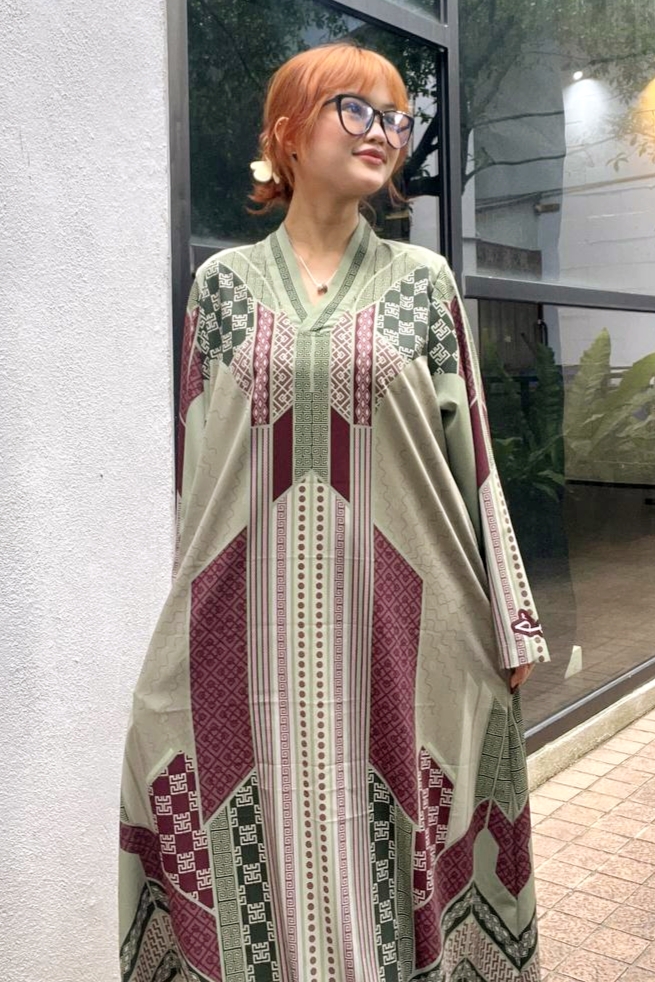 SAHARA  in Matcha Strawberry