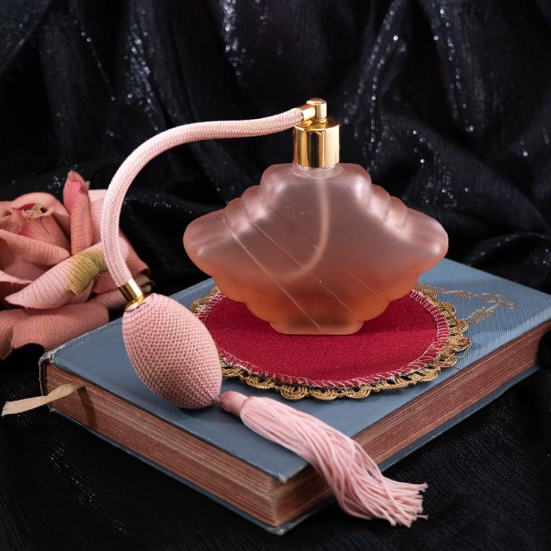 Vintage 1960s Peach Pink Frosted Glass Atomizer / Perfume Bottle from Canada (MT1895)