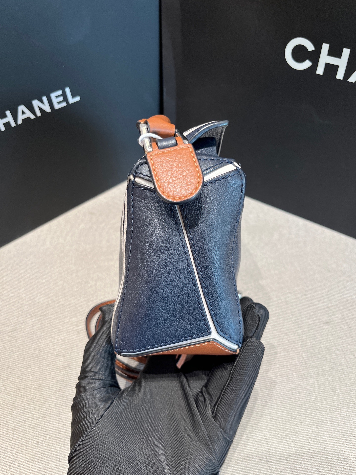 【預訂貨品】Loewe 海軍風三拼色 minipuzzle