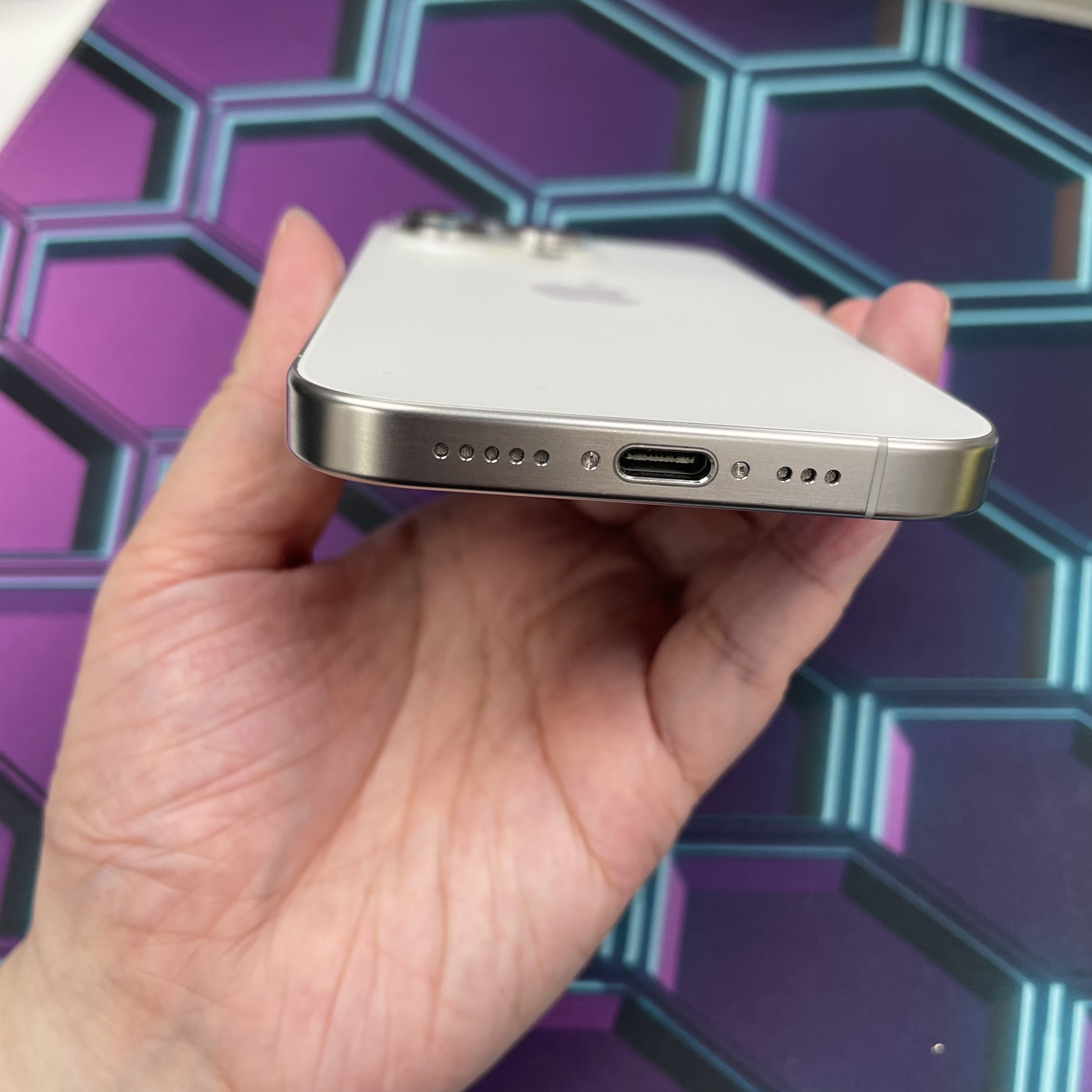 *6314 15 pro 完美機 1TB 電86 白色 white